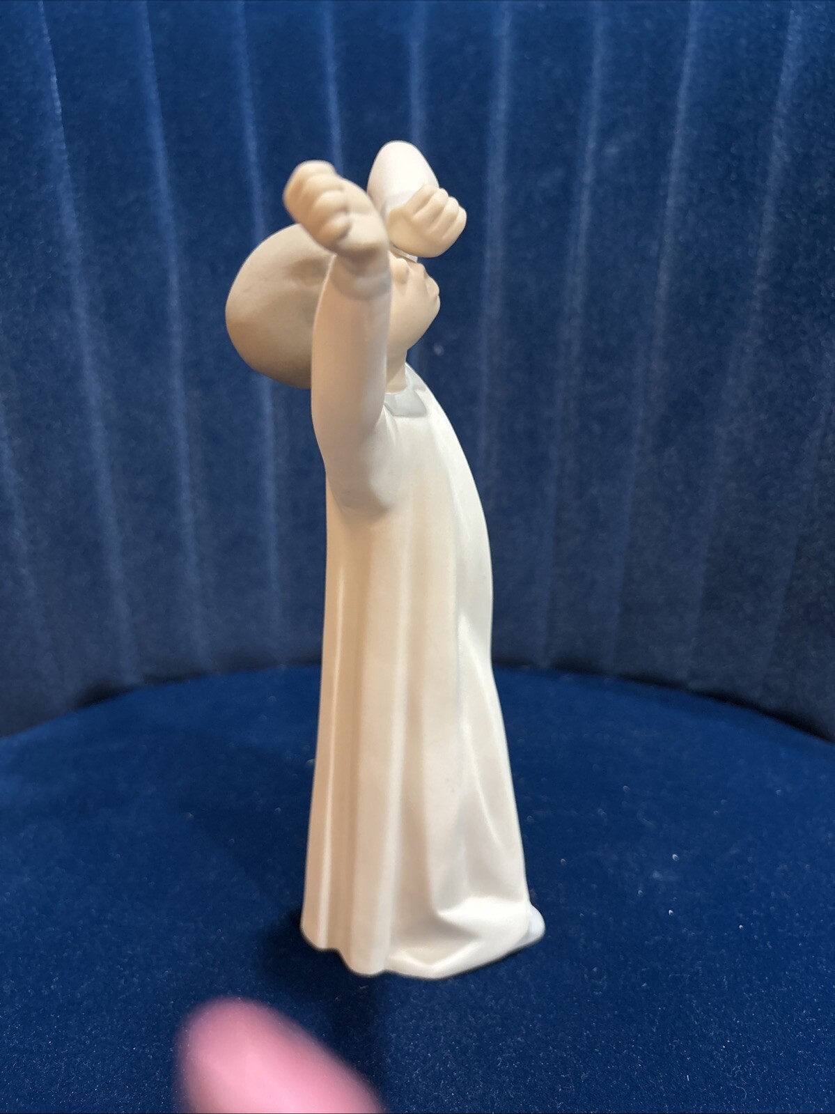 Vintage Nao by Lladro Yawning Boy Porcelain Ceramic Figurine Retired Matte Glaze