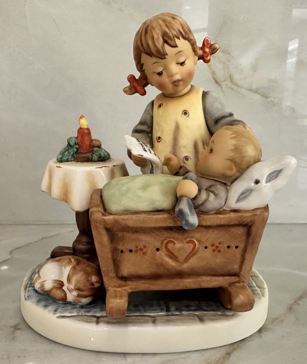 Goebel Hummel “ Light The First Candle” #2390 New In Open Box Christmas Nativity