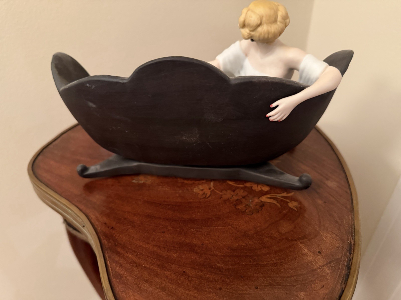 Vintage Louis Icart Porcelain Figurine Le Sofa Art Deco H2022