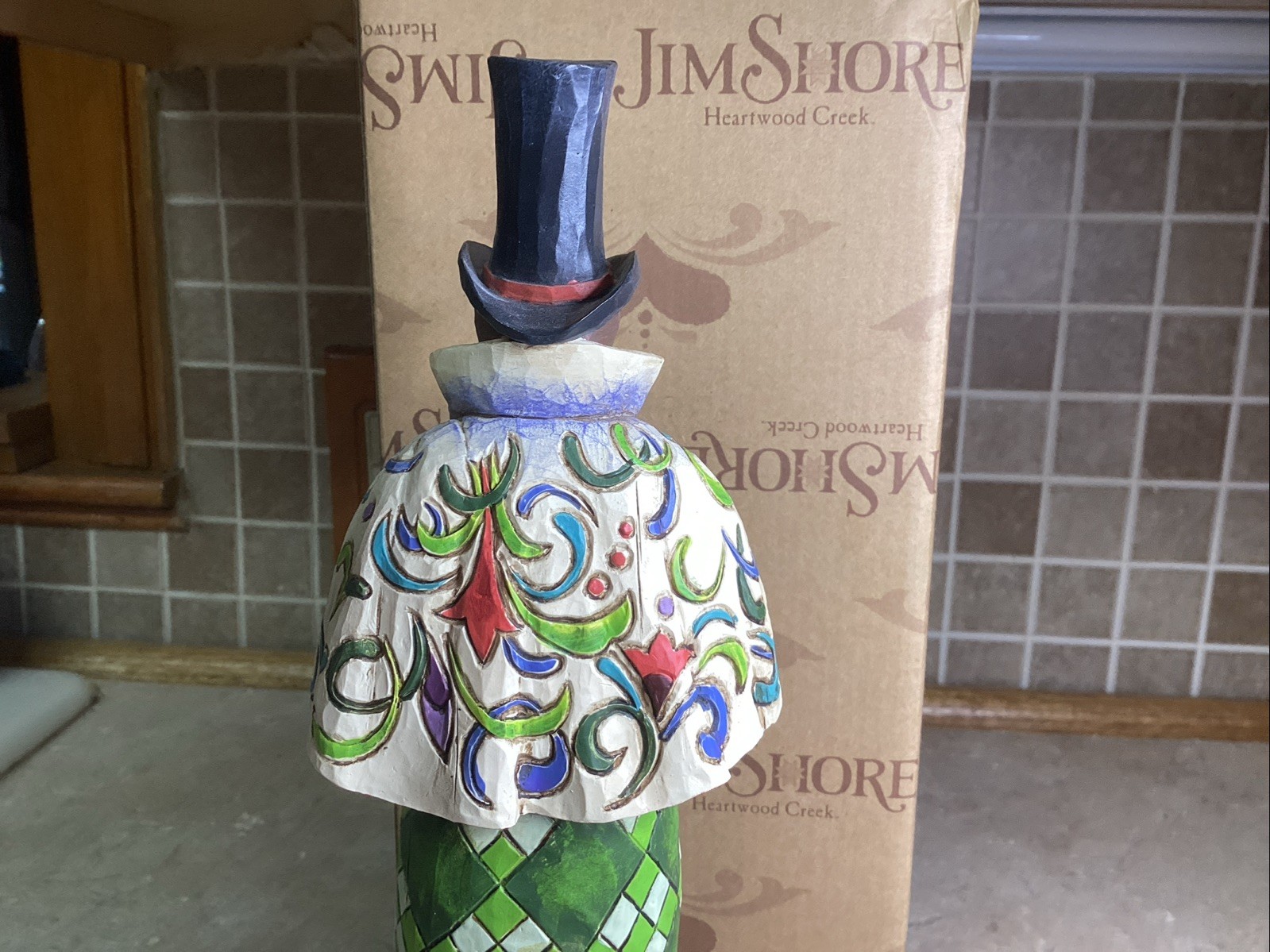 JIM SHORE “HERE WE COME A CAROLING” MAN CAROLER W/BOX #4005326-EUC