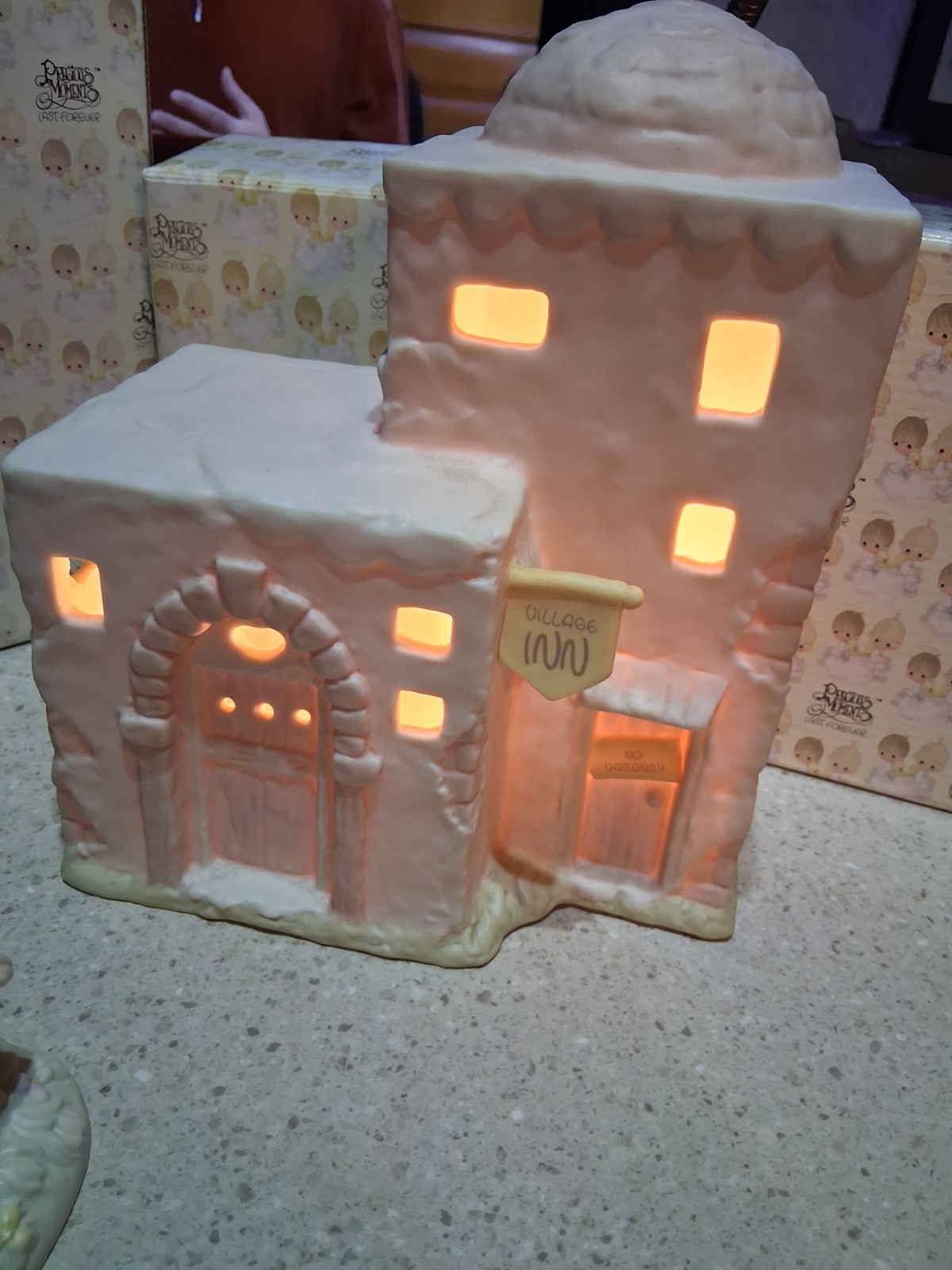 Precious Moments Lighted Inn 283428