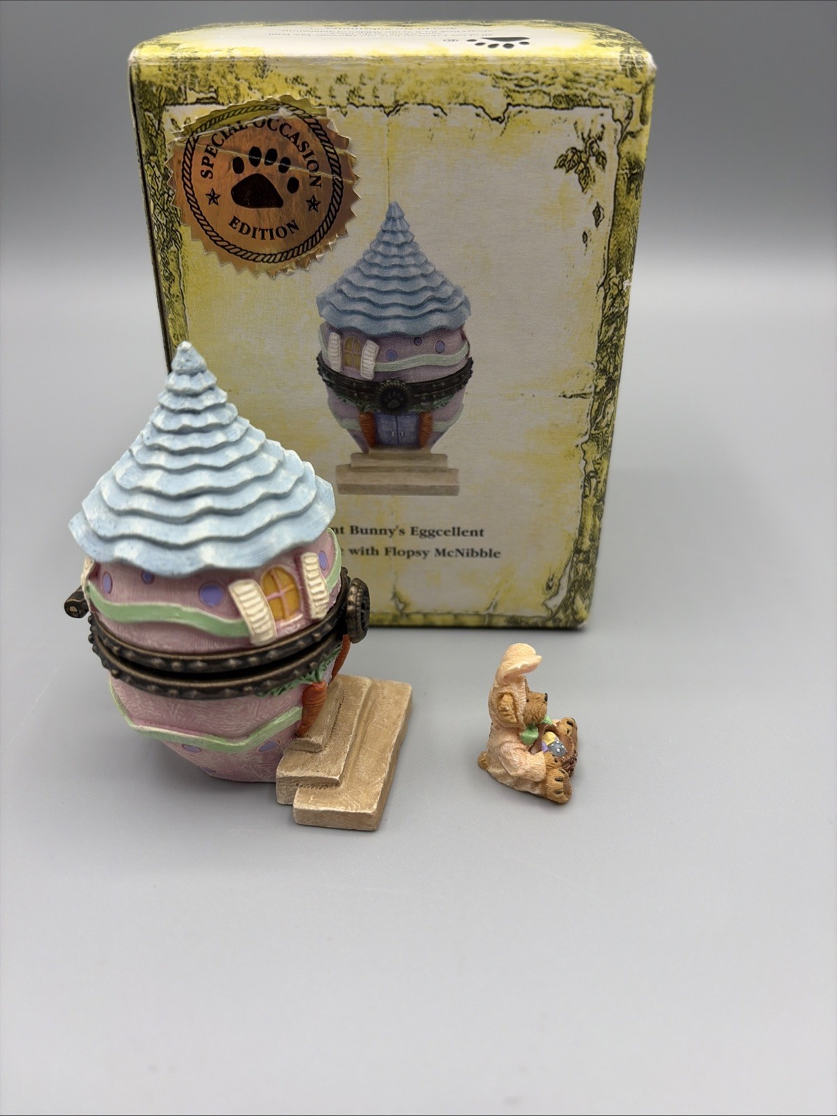 Boyd’s Bears Treasure Box Aunt Bunny’s Eggcellent Abode with Flopsy McNibble