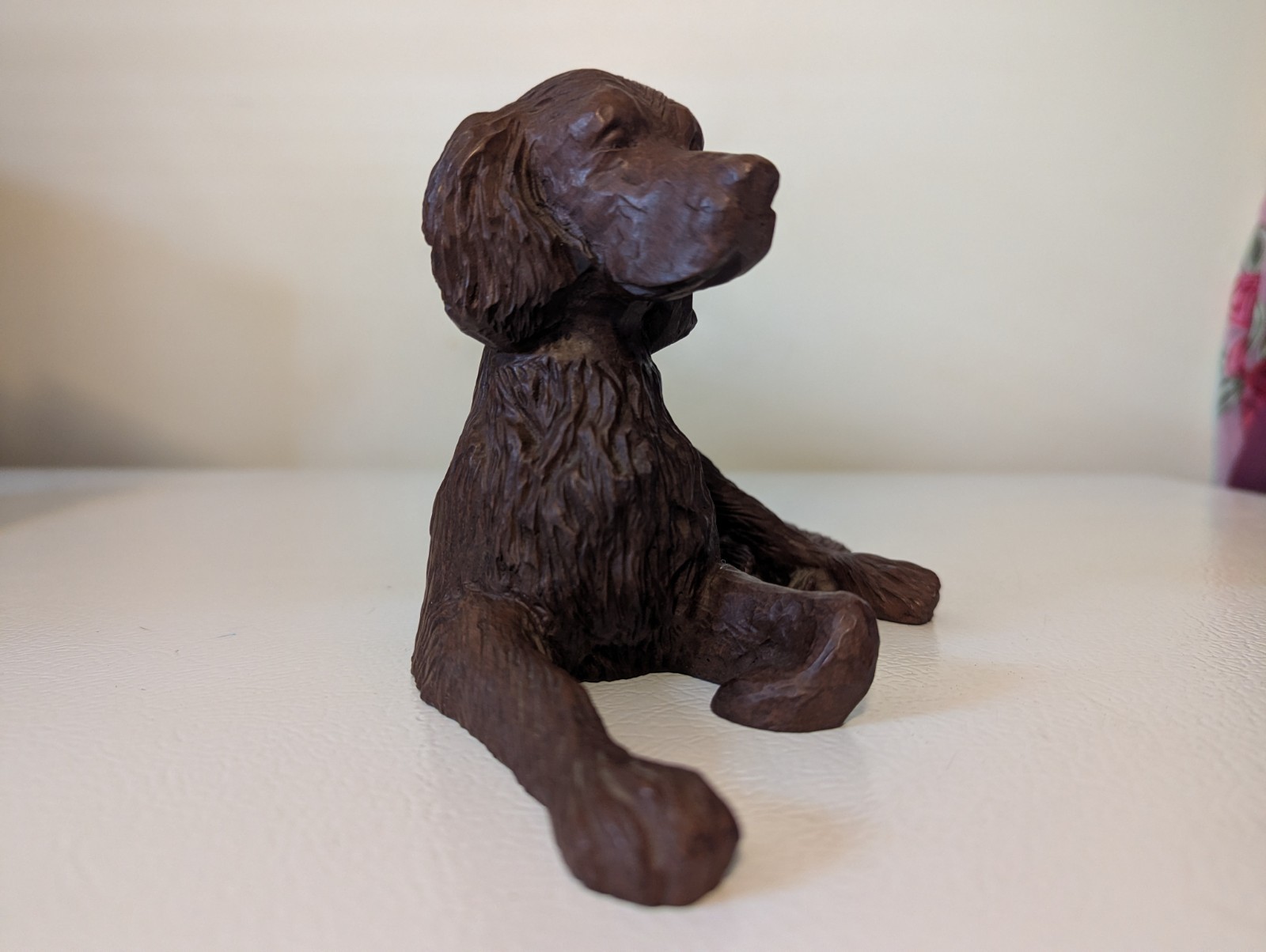 Vintage Red Mill Crushed Pecan Shells /Resin “Irish Setter” 9.50″Wx4.50″T Used