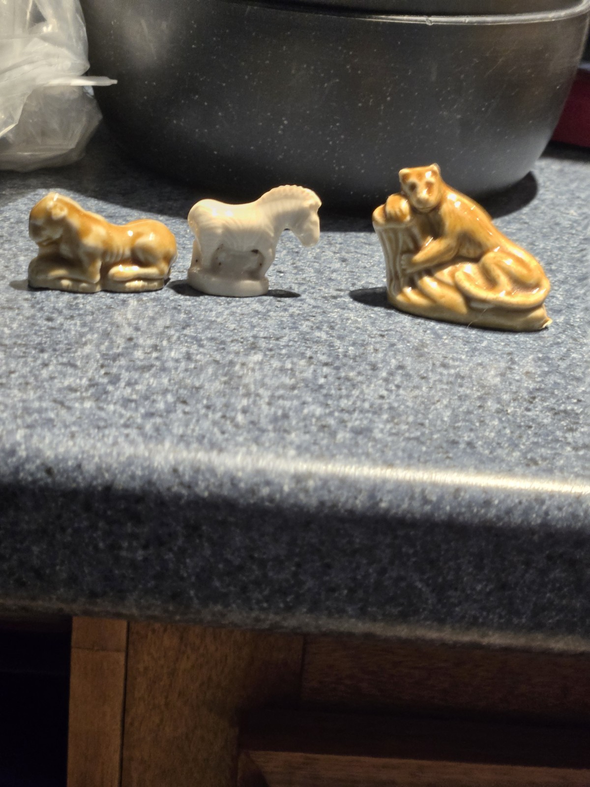 RED ROSE TEA FIGURINES 2 LIONS AND A ZEBRA