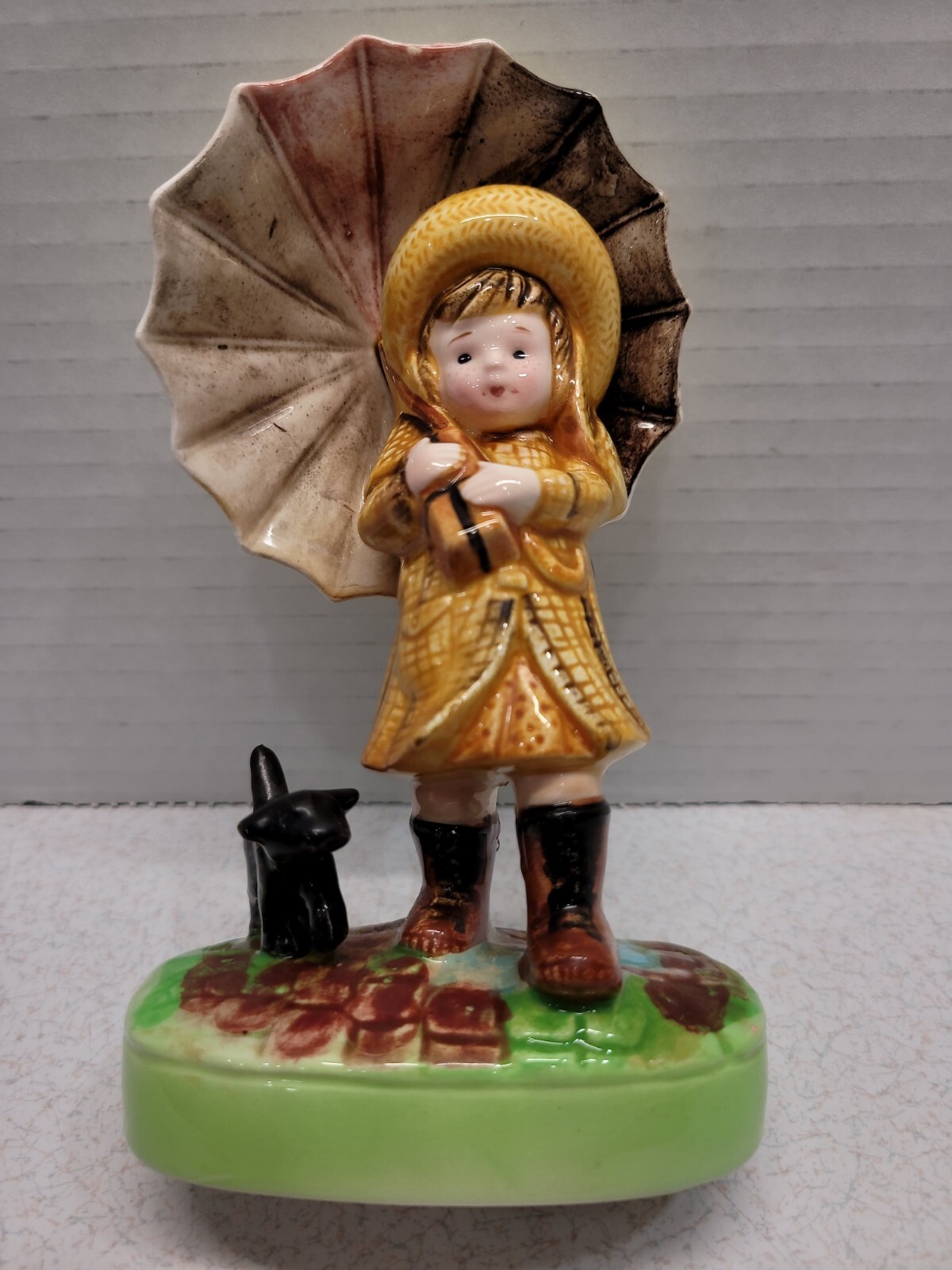 Vintage American Greetings Corp Girl With Umbrella Figurine Rainy Day Japan 6″