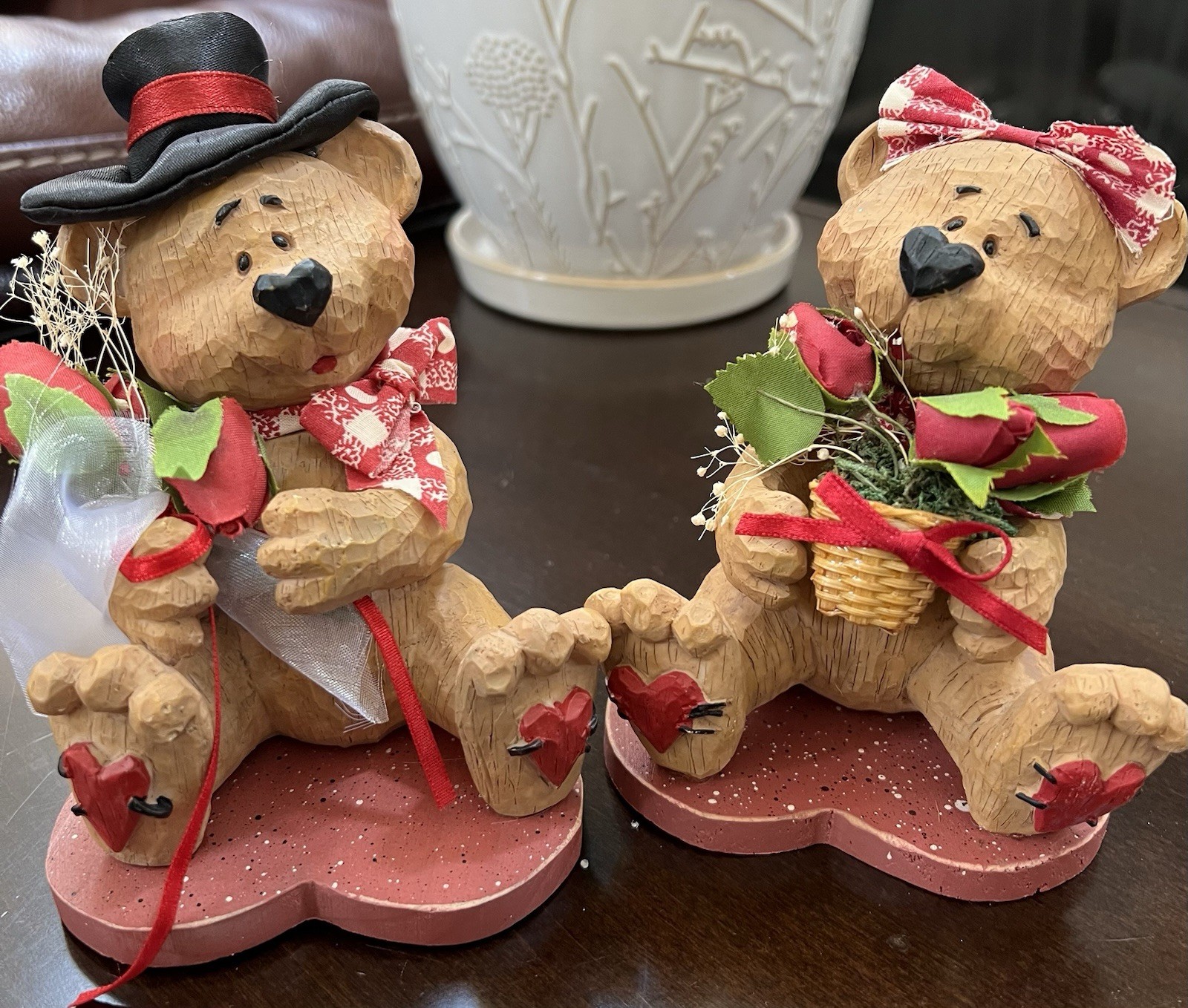Adorable Bear Couple Figurines Each Approx 4.5 Inches Tall Collectibles