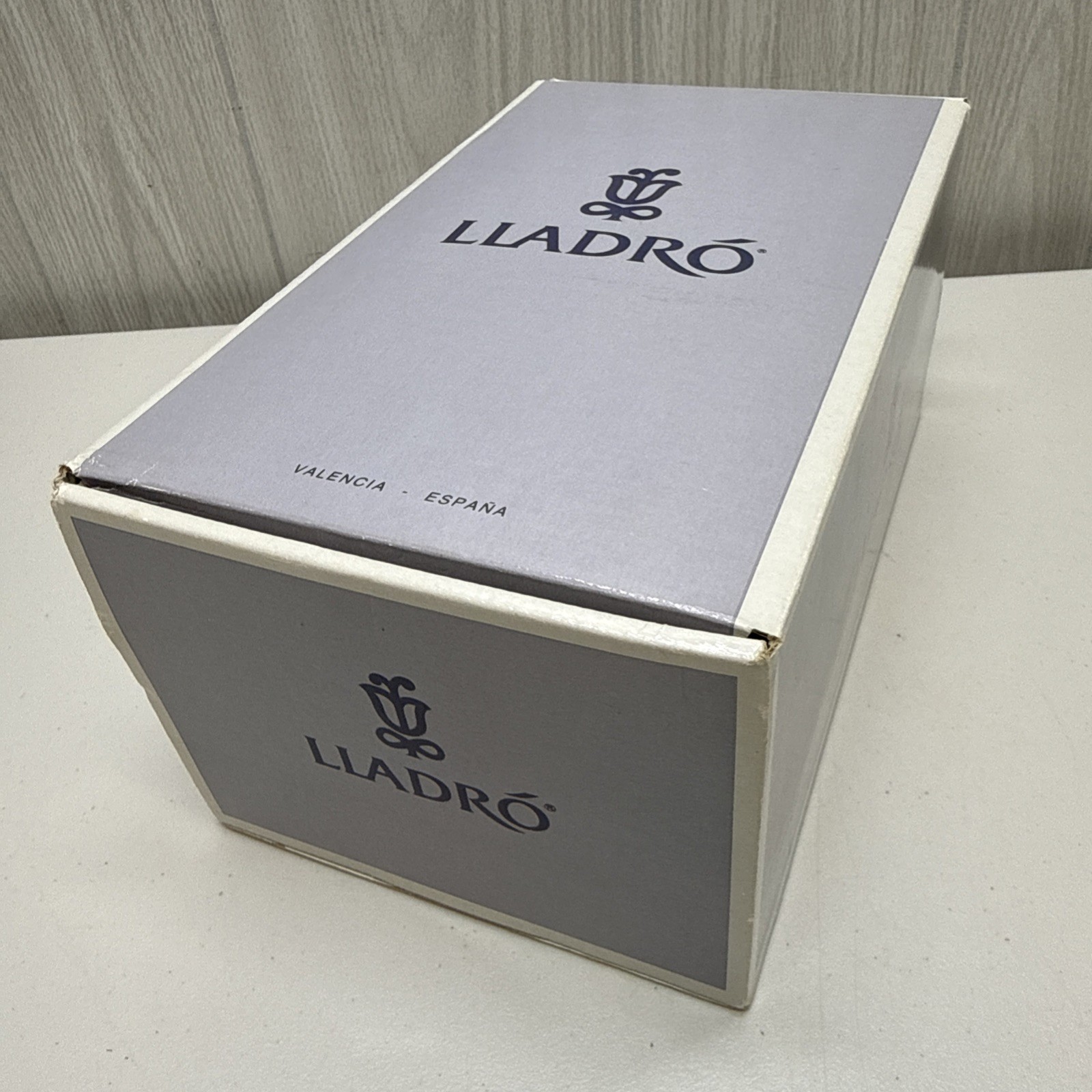 Lladro 12261 Little Sister Retired Mint Condition w/ Box