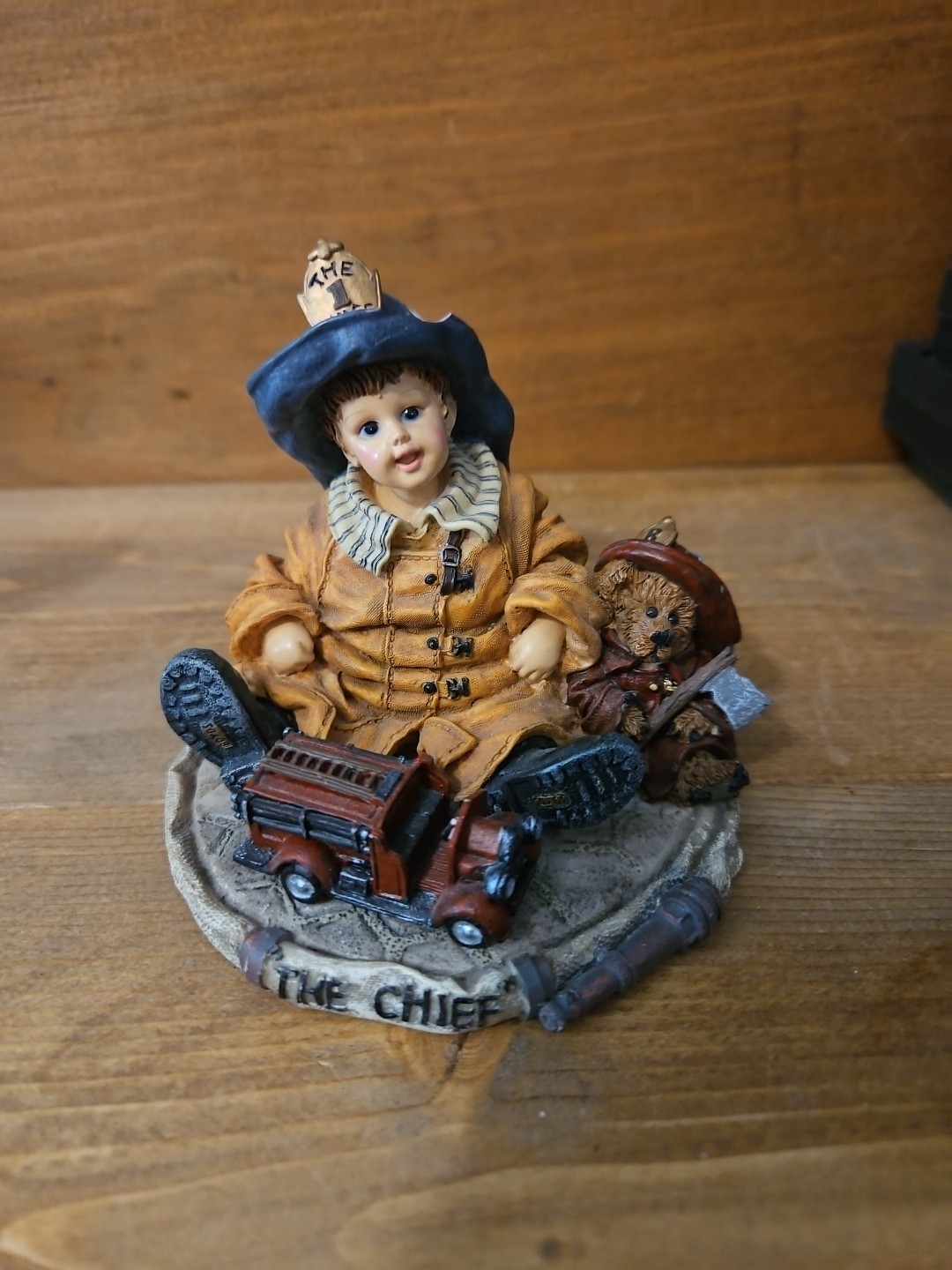 Yesterdays Child THE FIRE CHIEF Firefighter Figurine #3534 – G5