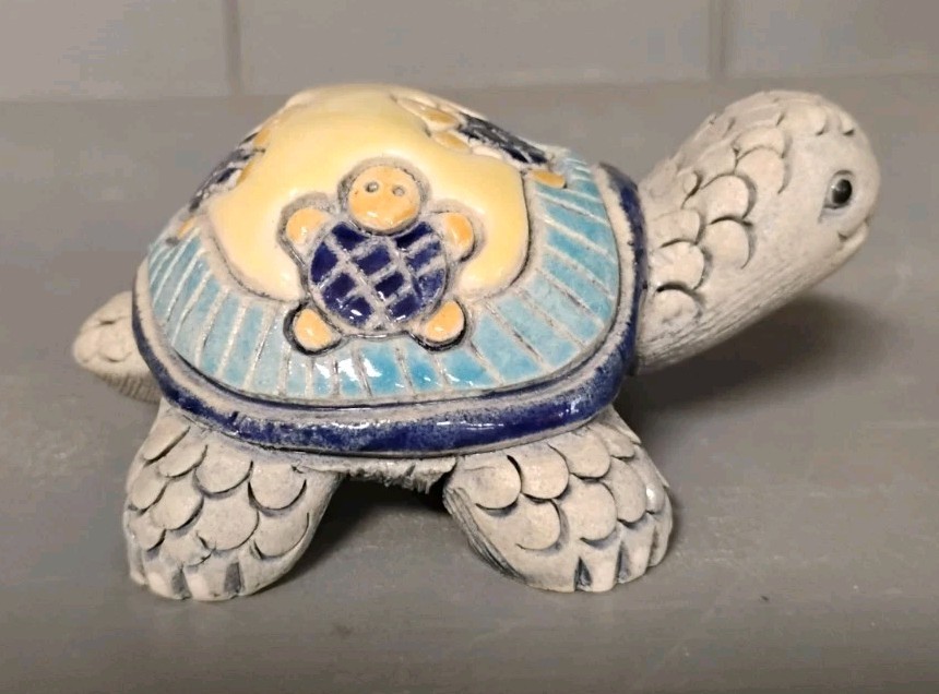 Artesenia Rinconada Hancrafted Turtle Tortoise Carved Ceramic Figurine Yellow 3″