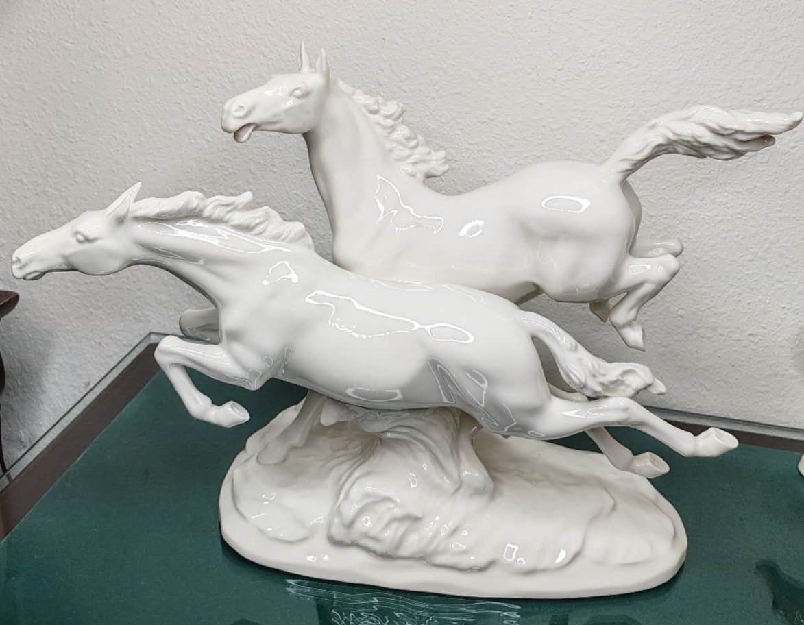 Hutschenreuther In Freedom White Horses Figurine 15.5”MH Fritz Design Wild