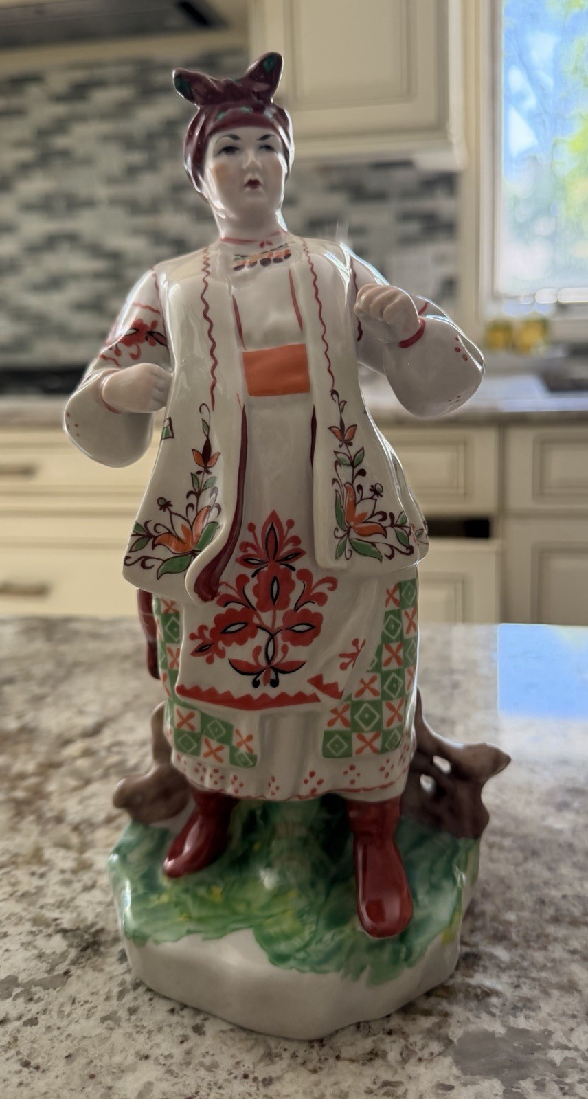 VTG 1960s UKRAINIAN USSR RUSSIAN KIEV PORCELAIN FIGURINE ODARKA SOLOHA SIGNED