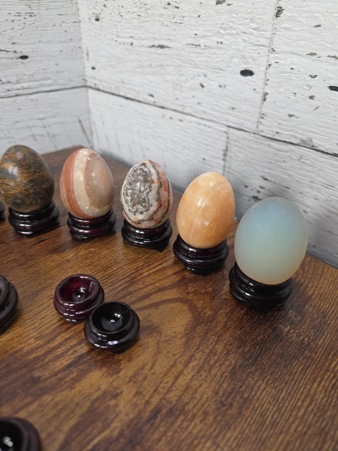 Lot of 13 Vintage Stone Eggs & Stones Alabaster Marble Stone Onyx Many Colors