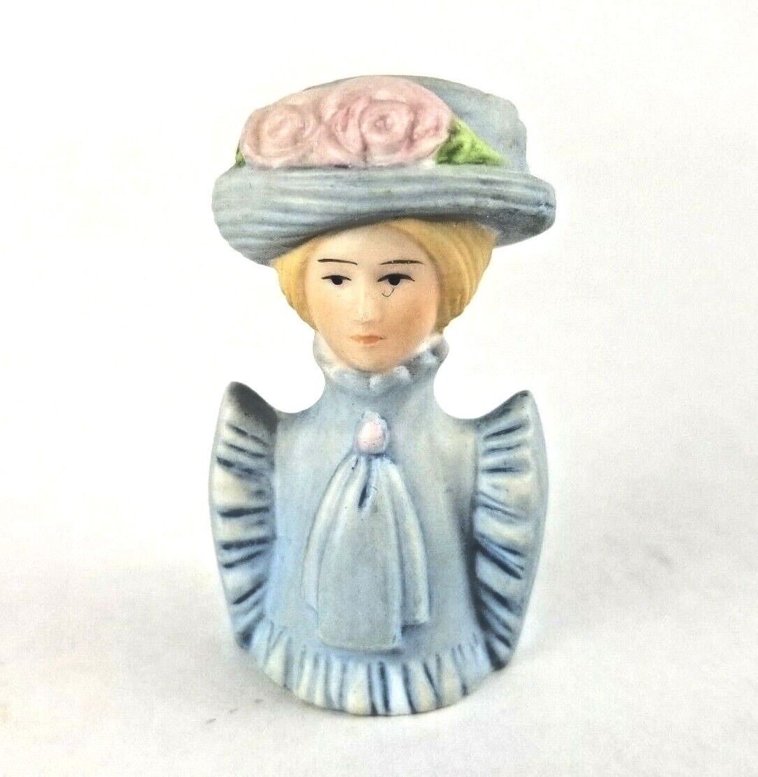 Avon American Fashion Silhouettes Ceramic Porcelain Thimble Vintage