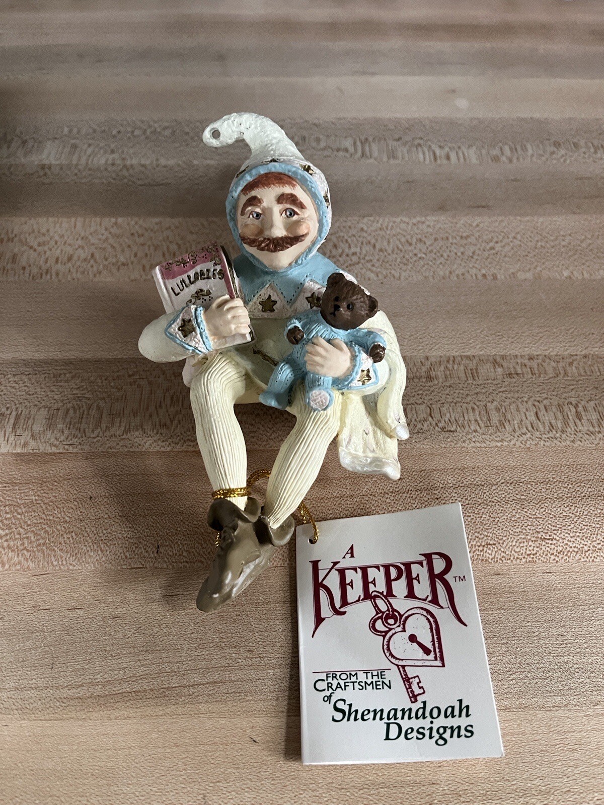 KEEPER THE NURSERY SHELF SITTER (SHENANDOAH )