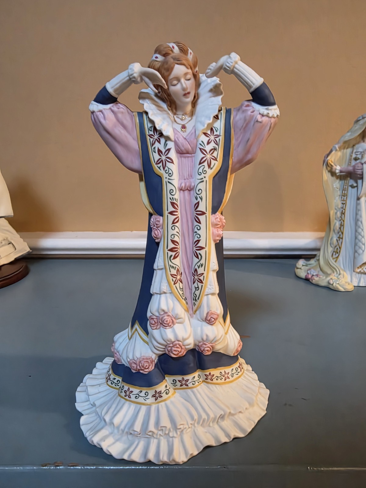 Lenox Porcelain Legendary Princesses Sleeping Beauty 8 7/8″ Figurine 1985-2012