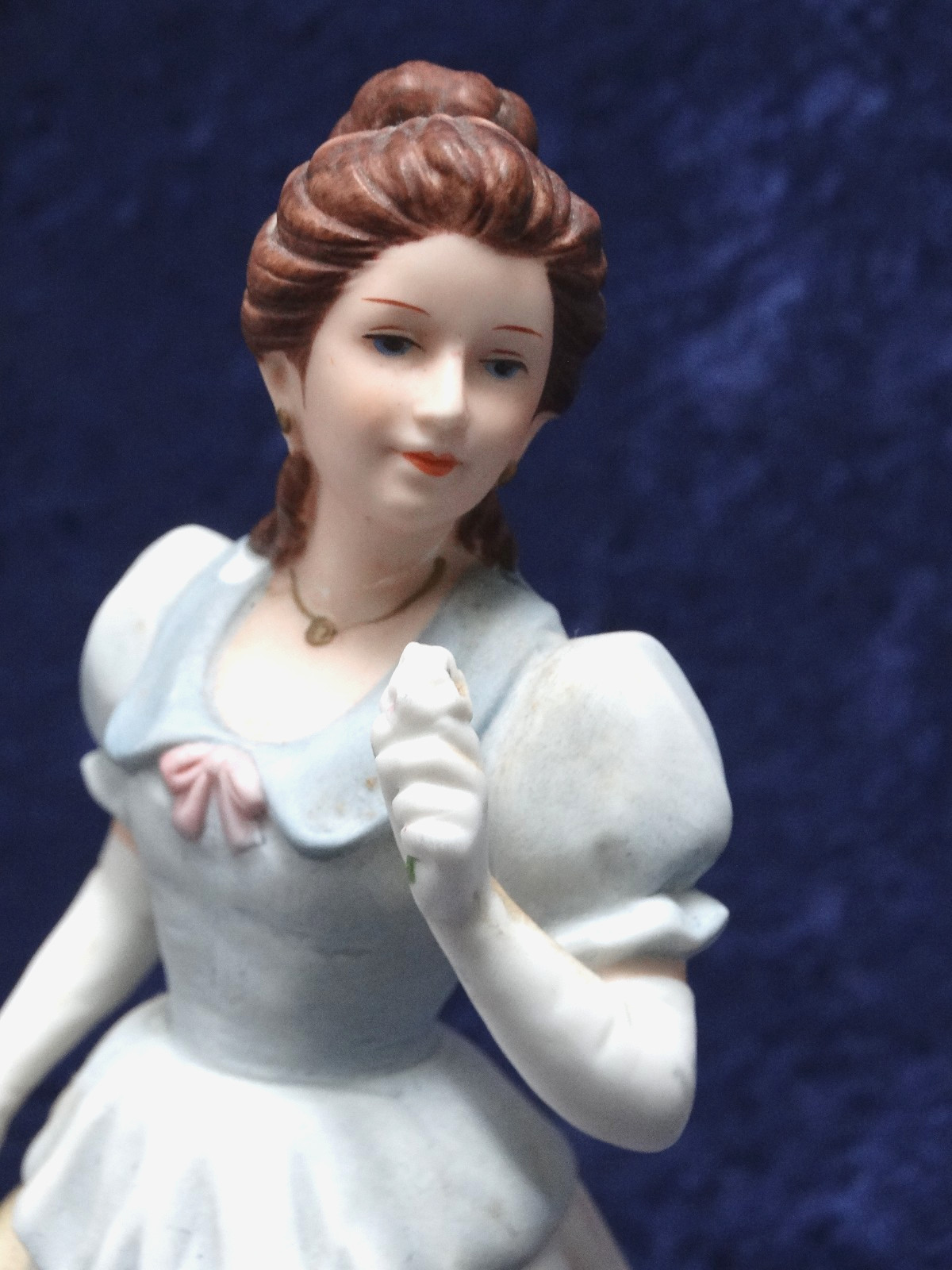 1990’s HOMCO Victorian Porcelain Figurine Lady Camille #1452 8 1/4″ h