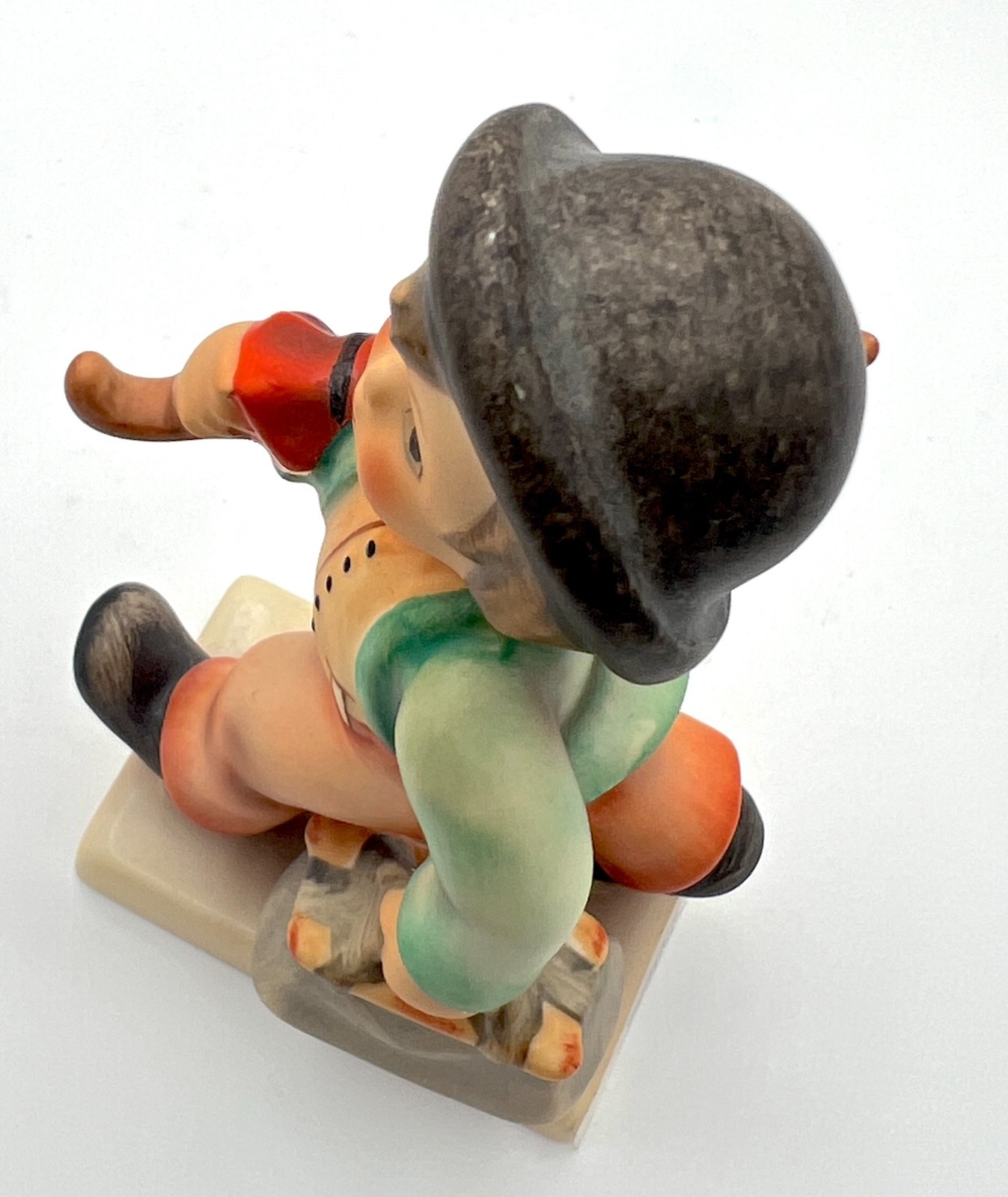Vintage Goebel Hummel Figurine Merry Wanderer 11 2/0 4″