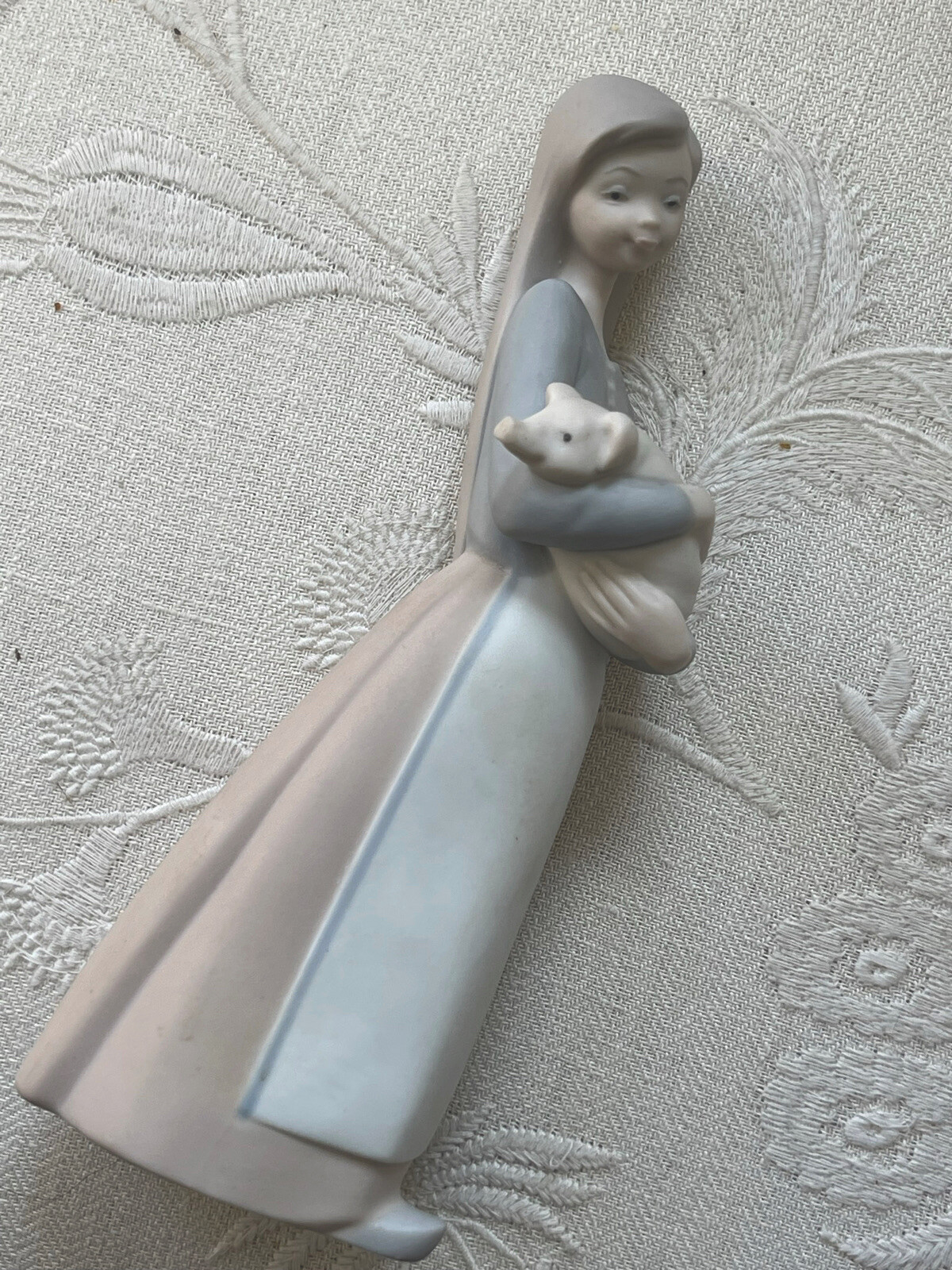 Vintage Retired Lladro Porcelain Girl with Pig, #1011 Spain1975 Fulgencio Garcia