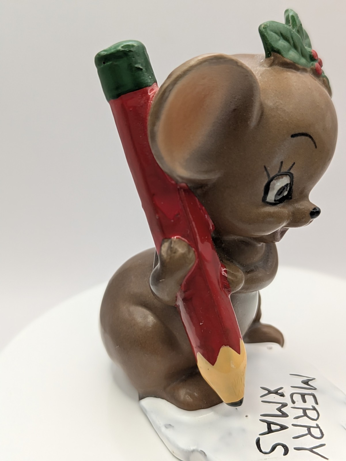 Vtg Josef Originals ‘Merry Xmas’ Christmas Mouse Figurine w/Foil Label 2.75″
