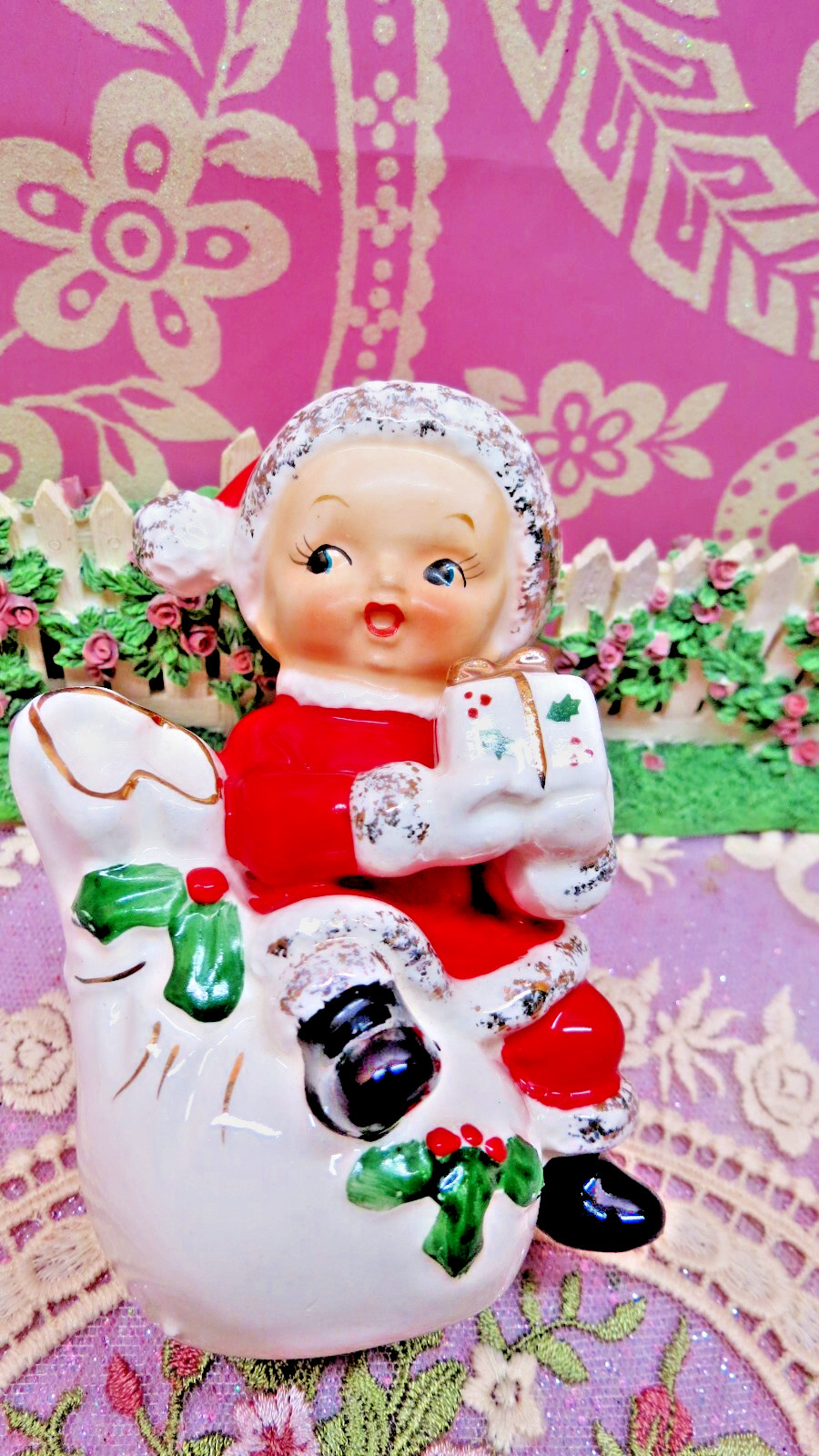 Vtg UCAGCO Christmas SANTA’S Pixie Elf Helper With Gift Holly Berry Toy Sack