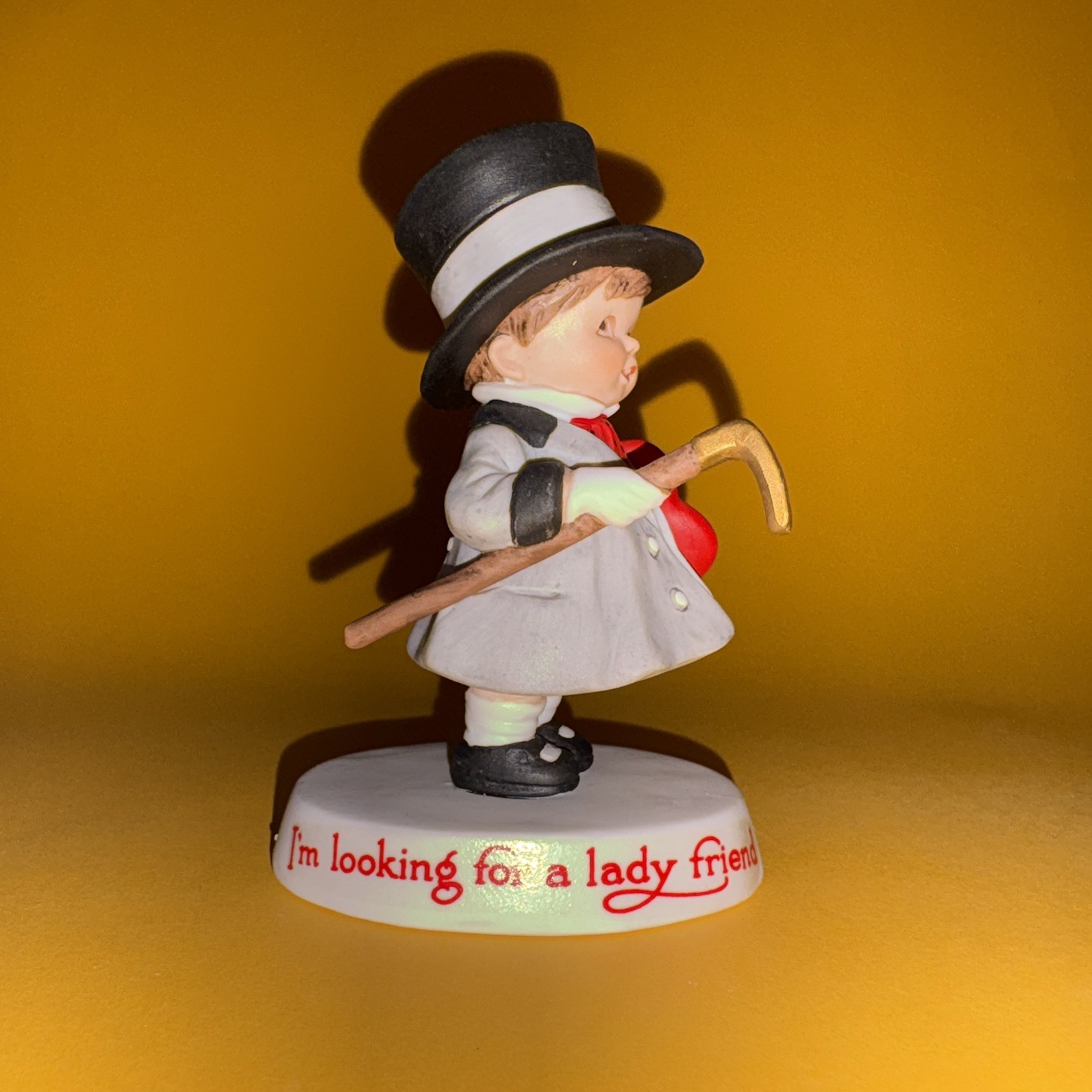 ❤️‍🔥 CUTE Looking for a lady friend (wink!) Vintage Figurine 80s Valentines Day