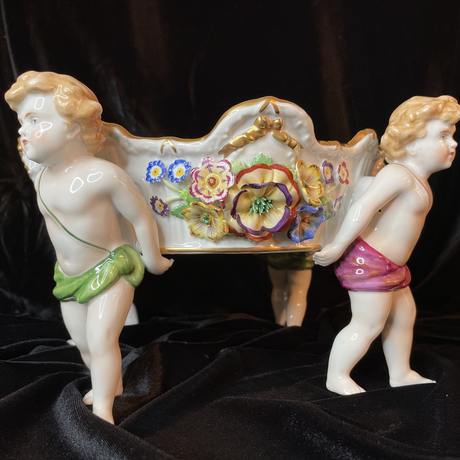 VON SCHIERHOLZ Centerpiece Large 4 Cherub Bowl C1907-1927
