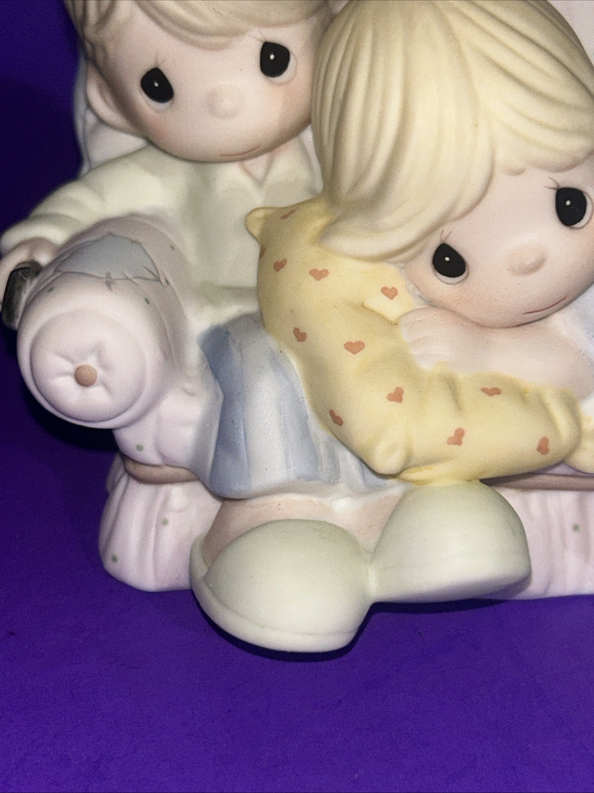 2005 Precious Moments “Together Is The Nicest Place To Be” #4003175
