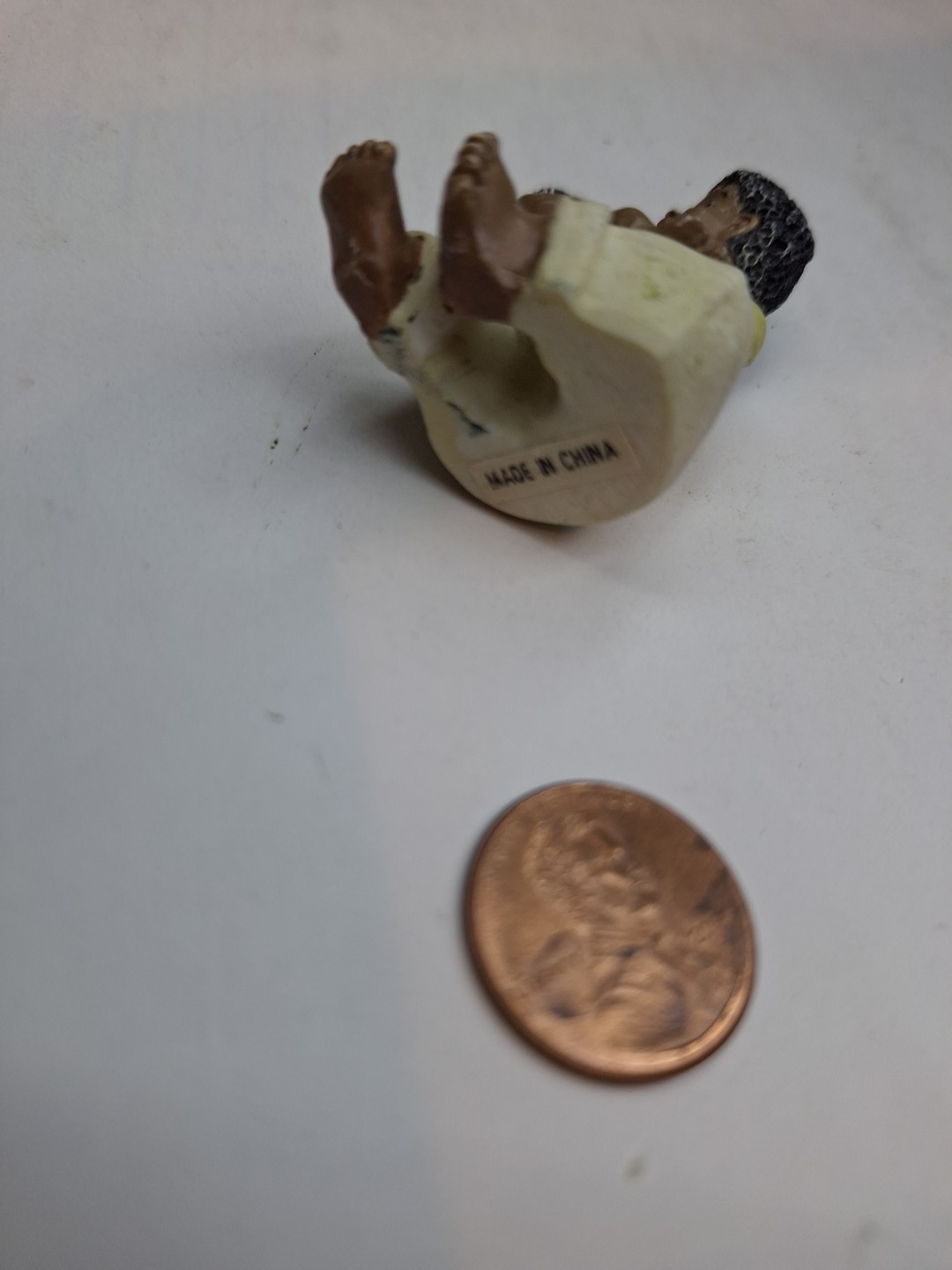 Vintage Young’s Father Holding His Infant African American Resin Figure Dv166