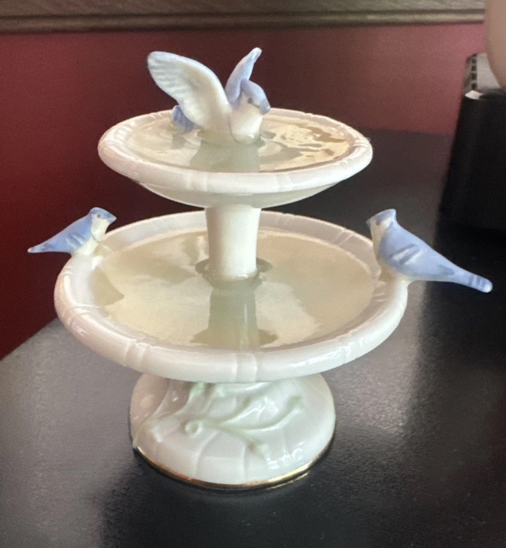 Lenox Secret Garden Birdbath Fountain Figurine Discontinued RARE No Box