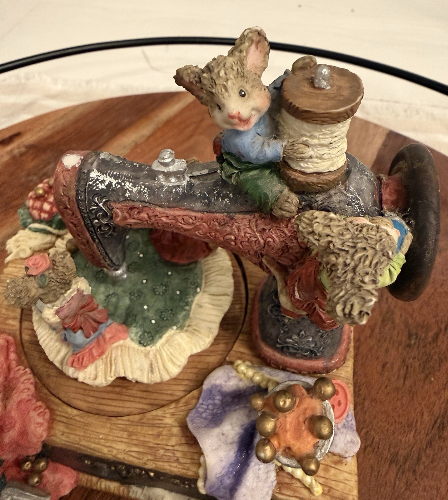 San Francisco Music Box Company Animated Sewing Machine Music Box Collectible