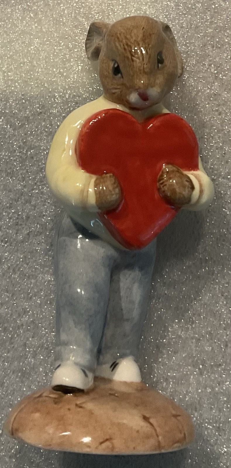 SWEETHEART BUNNYKINS Royal Doulton