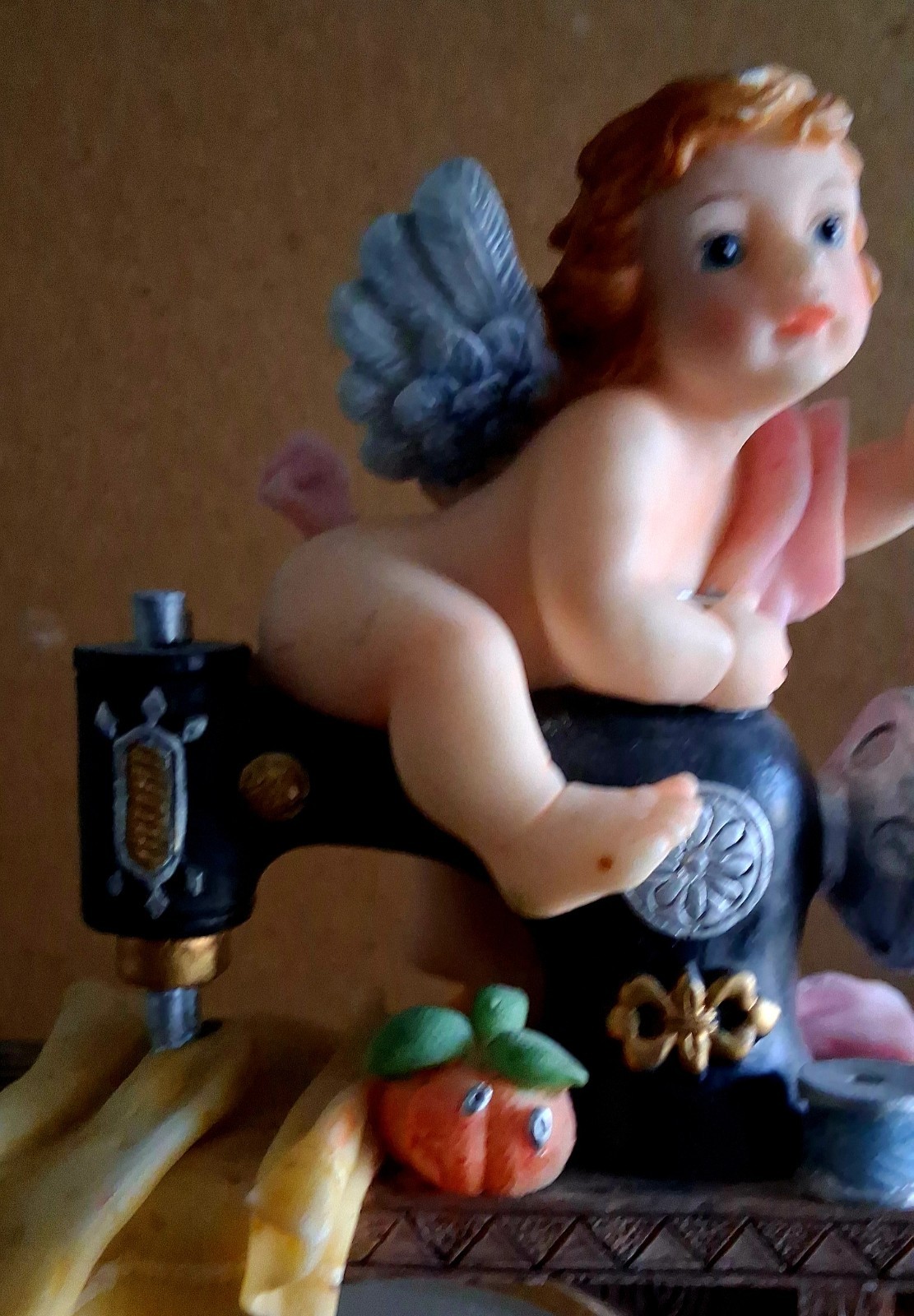 Turtle King Corp Beaitiful “De Elina Cherubs on Sewing Machine Wooden Base Runin