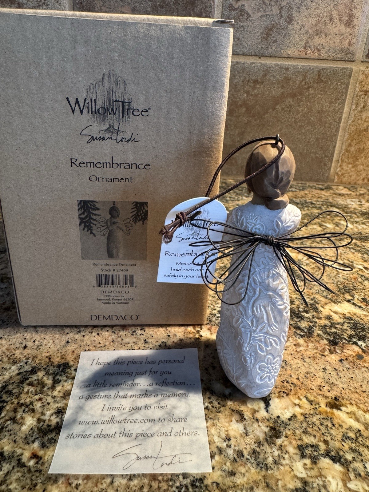 Willow Tree Angel “Remembrance” Ornament #27469 Hanging Lacy Skirt/GoldHeart New