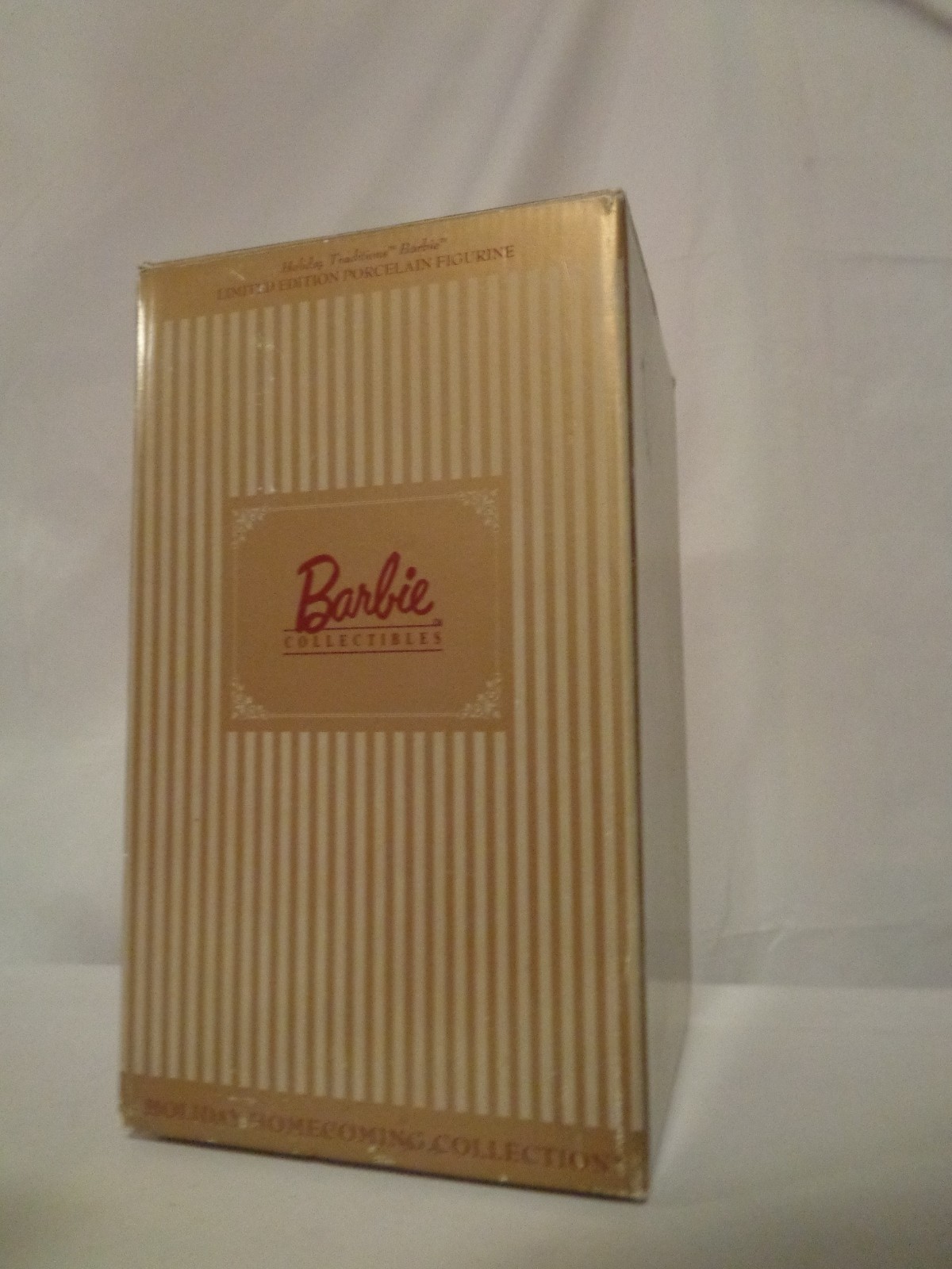 HALLMARK HOLIDAY TRADITIONS BARBIE DOLL PORCELAIN FIGURINE FIGURE wBox 1997 1996