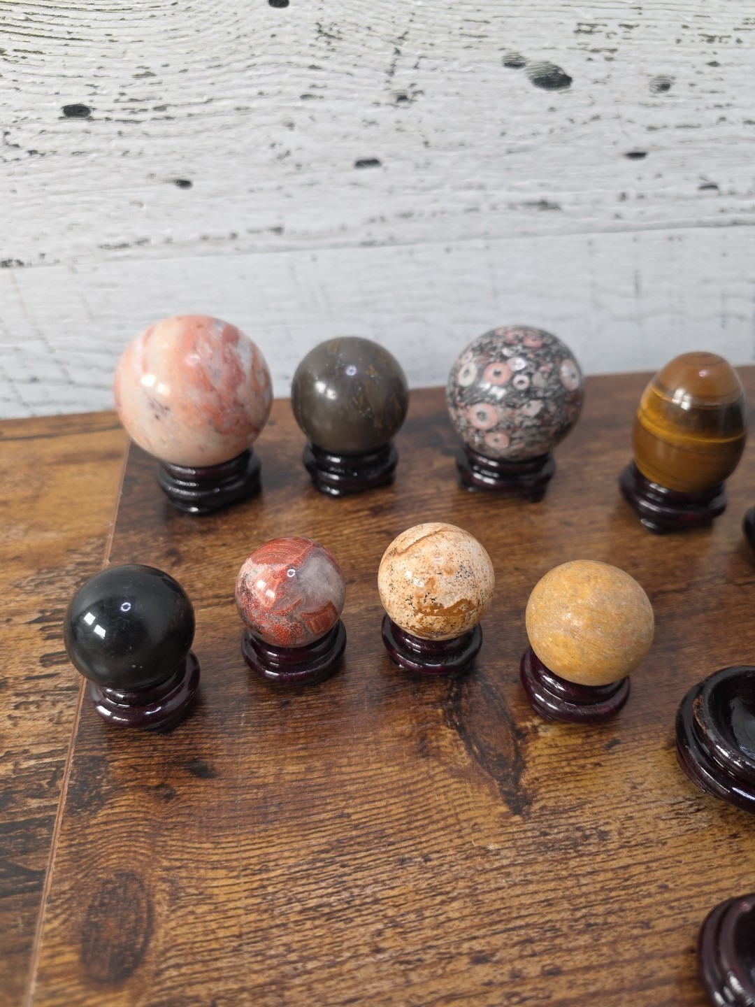 Lot of 13 Vintage Stone Eggs & Stones Alabaster Marble Stone Onyx Many Colors