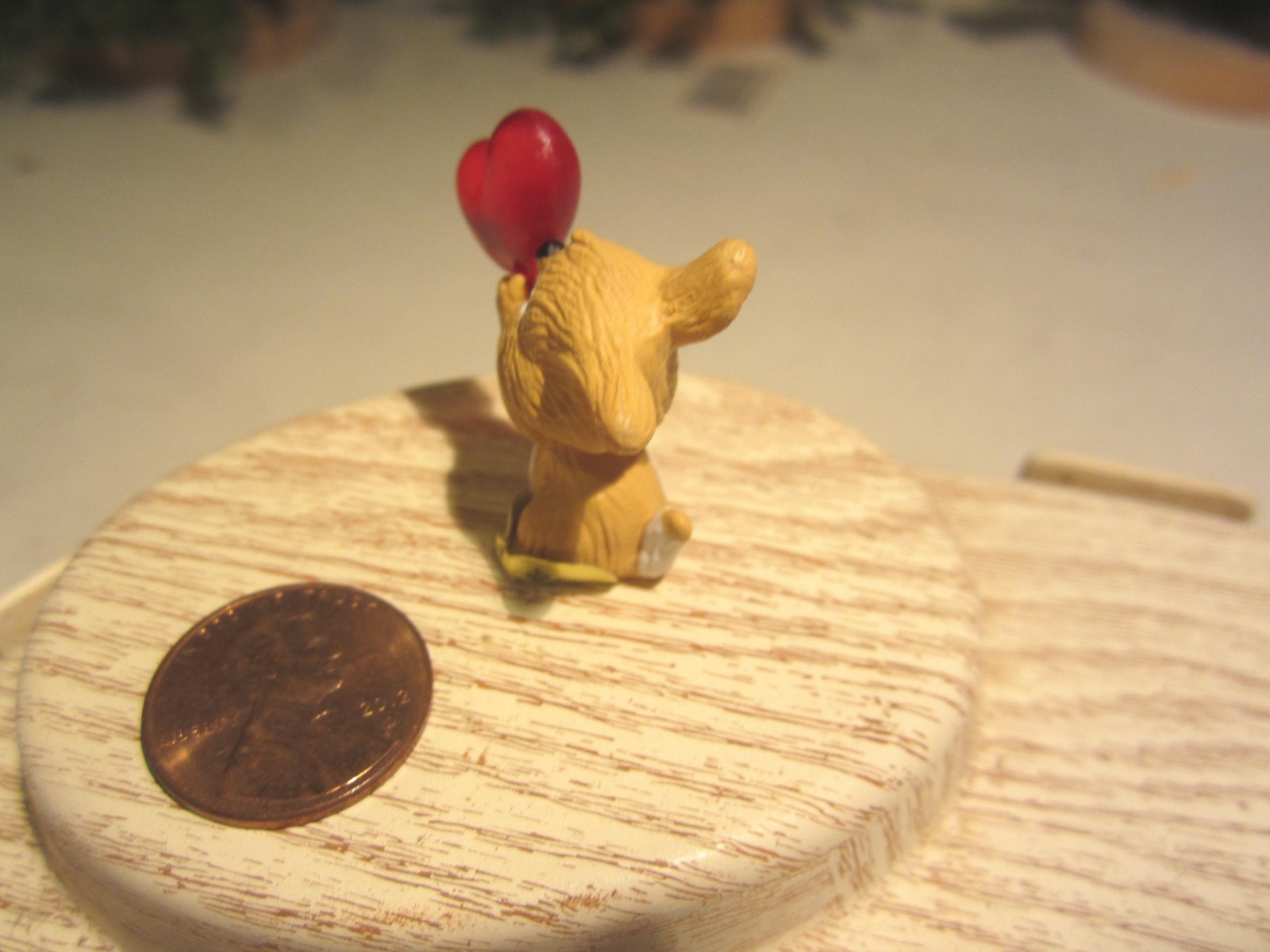 NEW VTG HALLMARK MERRY MINIATURES VALENTINE’S HEART BALLOON SPOTTED PUPPY DOG