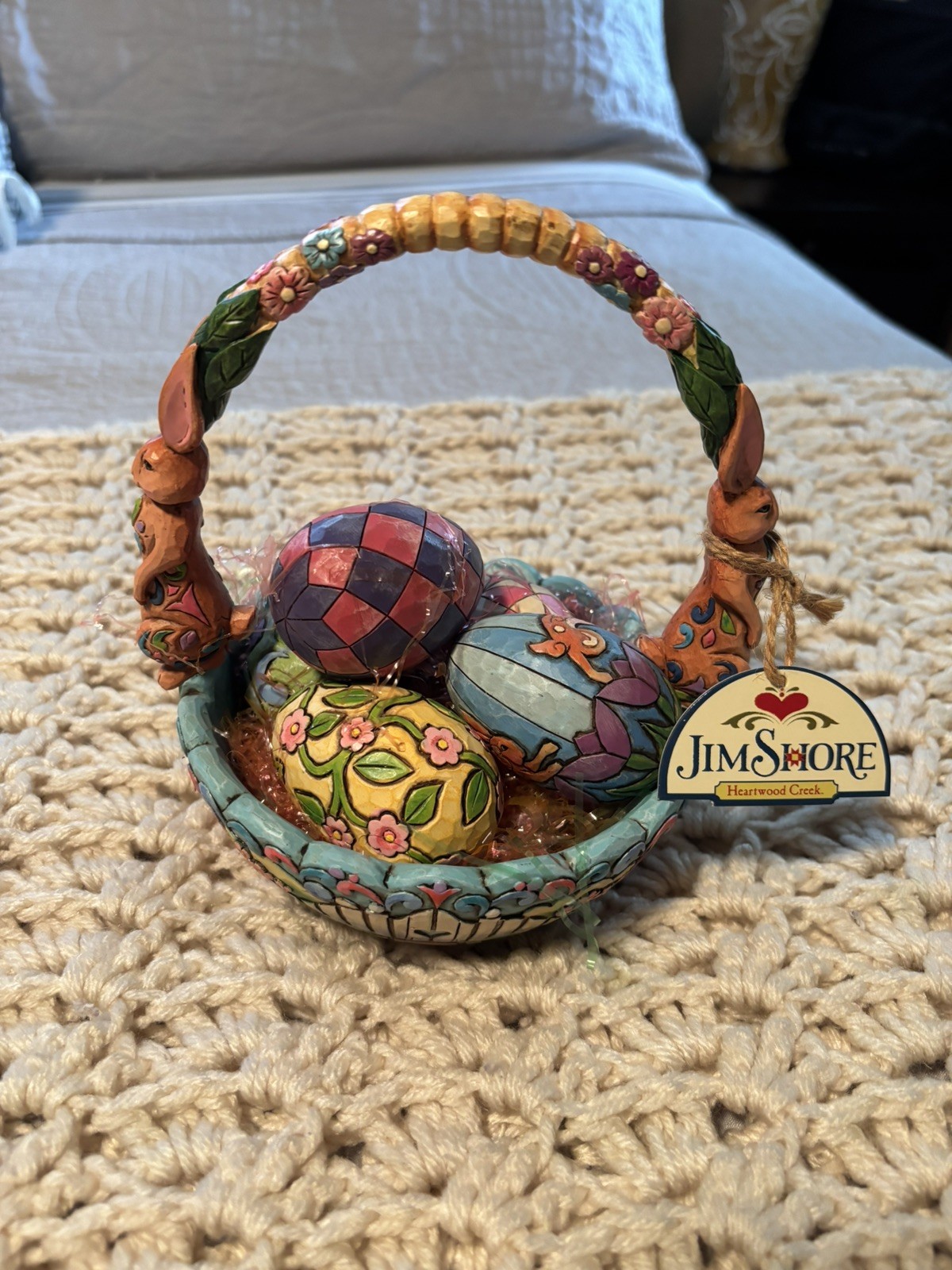 Jim Shore, Hunting Eggs, Finding Joy, Easter Basket with 5 Eggs 4007945 2006