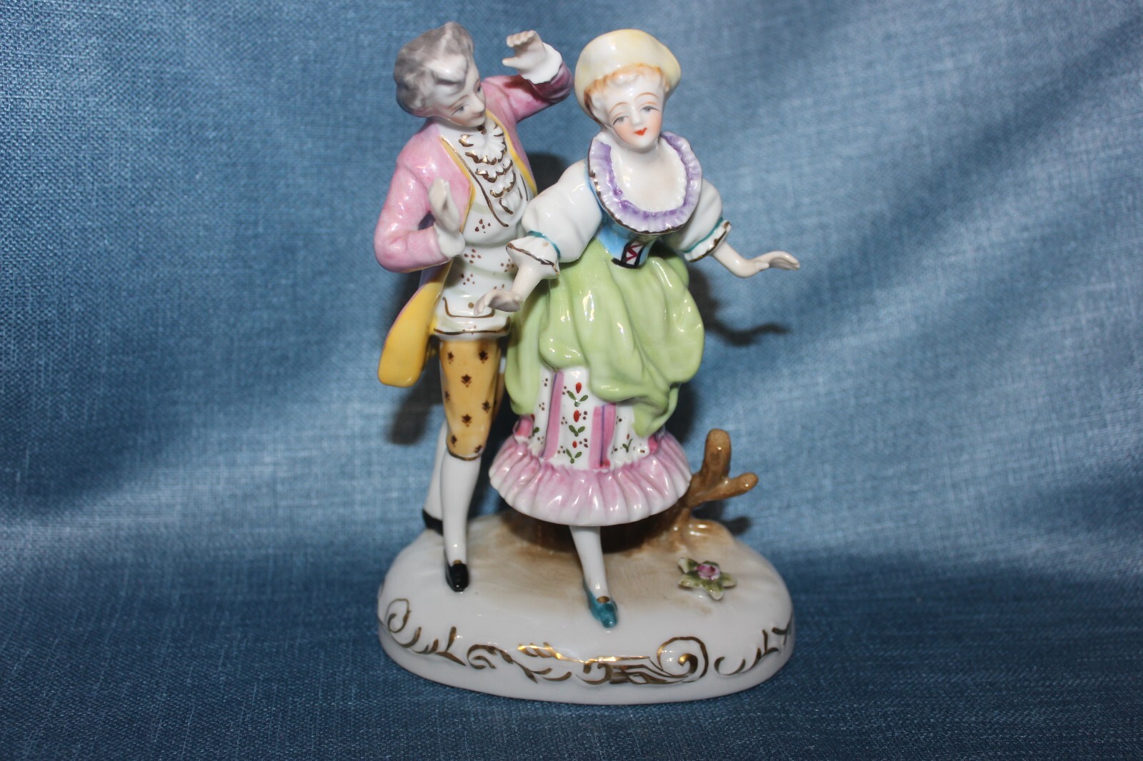 Wonderful Porcelain Figurines, 2 Couples, Mirror Image, Partial Mark