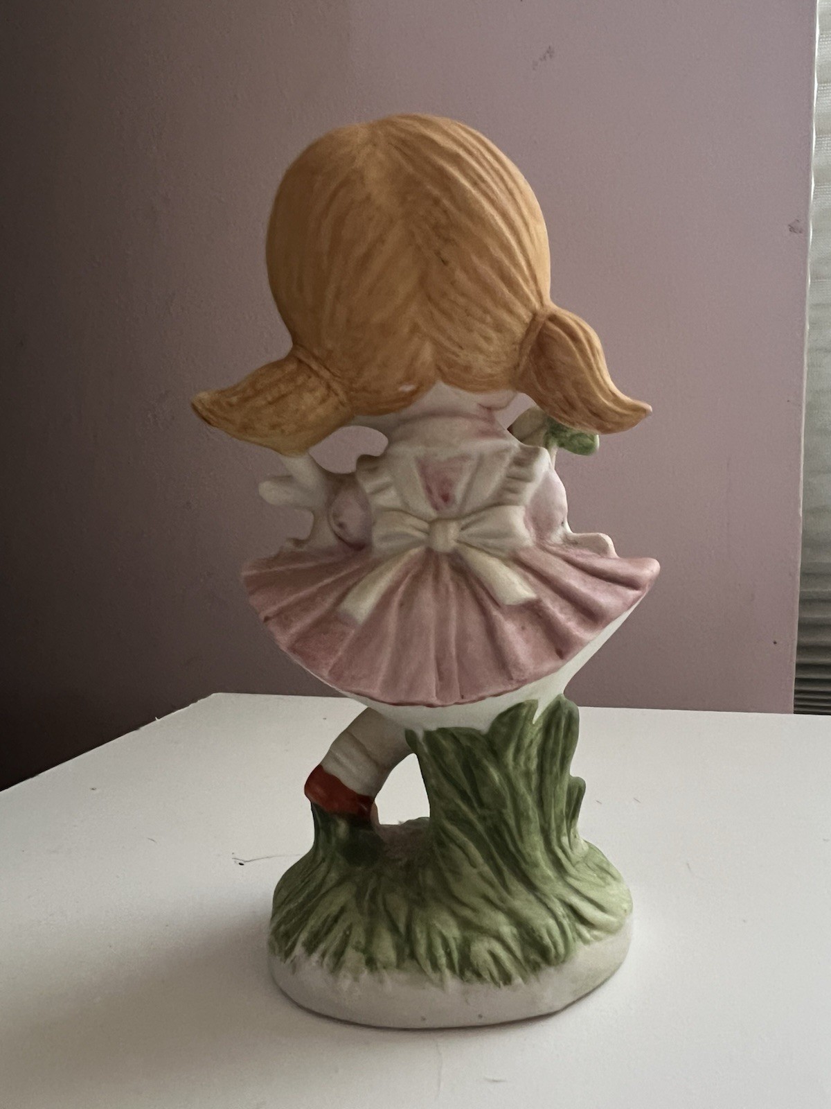 Vintage Ardco Porcelain Girl Figurine With Bunny & Carrots 5×3 Cute