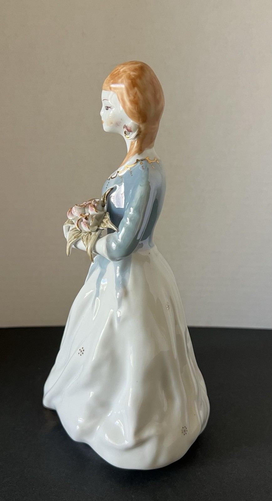 Mid-Century Stipo Dorohoi Porcelain Lady Figurine Romania Gold Accents 9”H