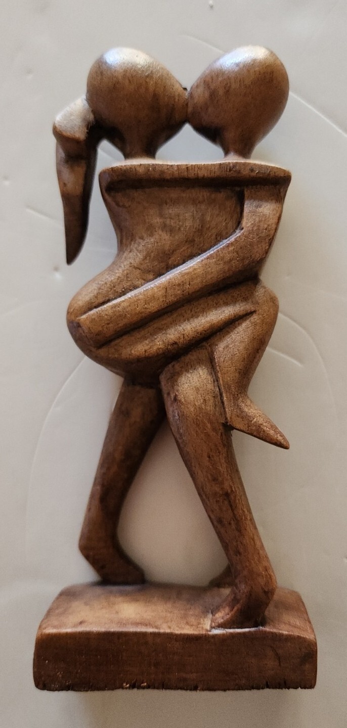 Wooden Statue hand carved Love sculpture romantic couple figurine gift art 7.5”