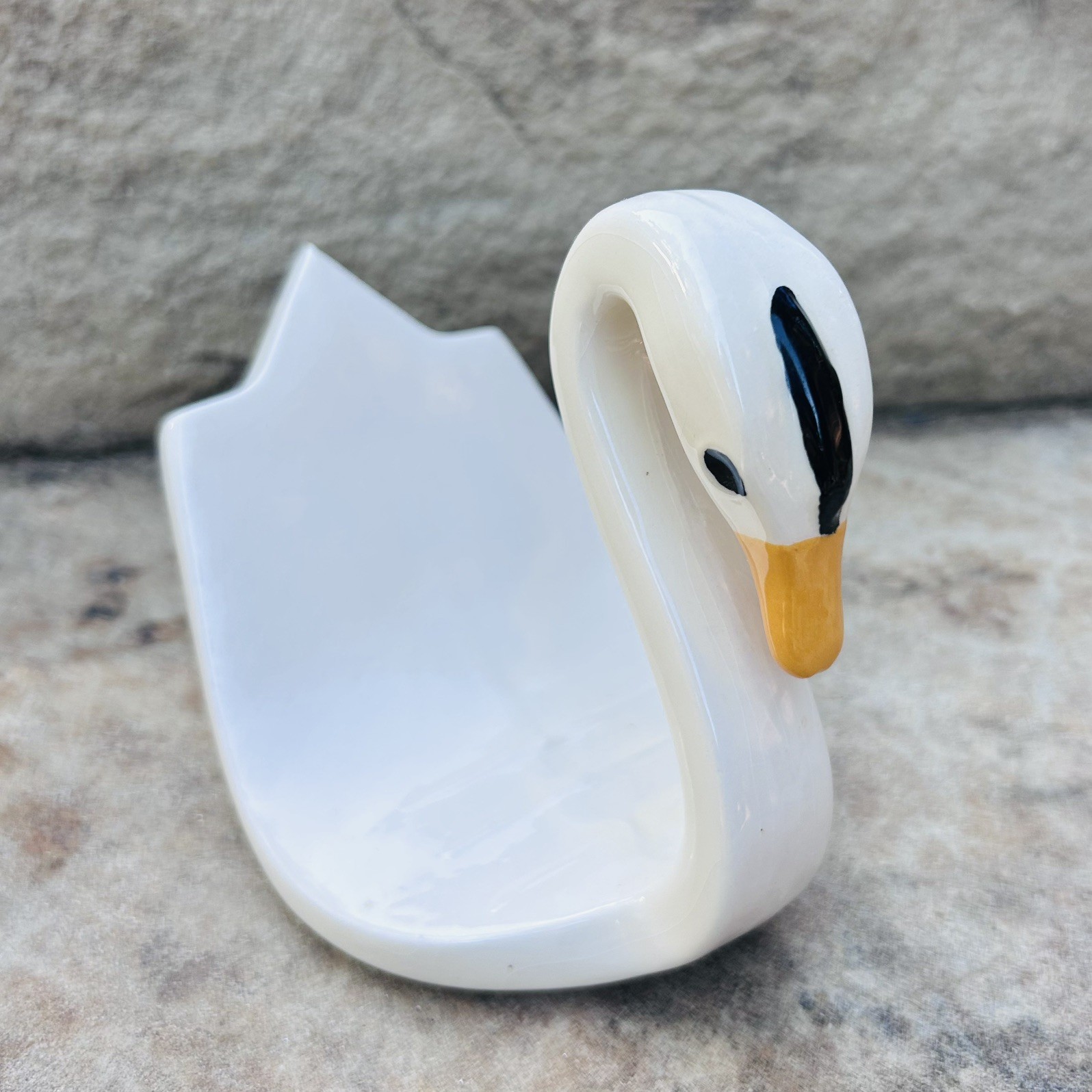 VTG White Ceramic Swan Washcloth Towel Soap Holders Matching Pair Hand painted