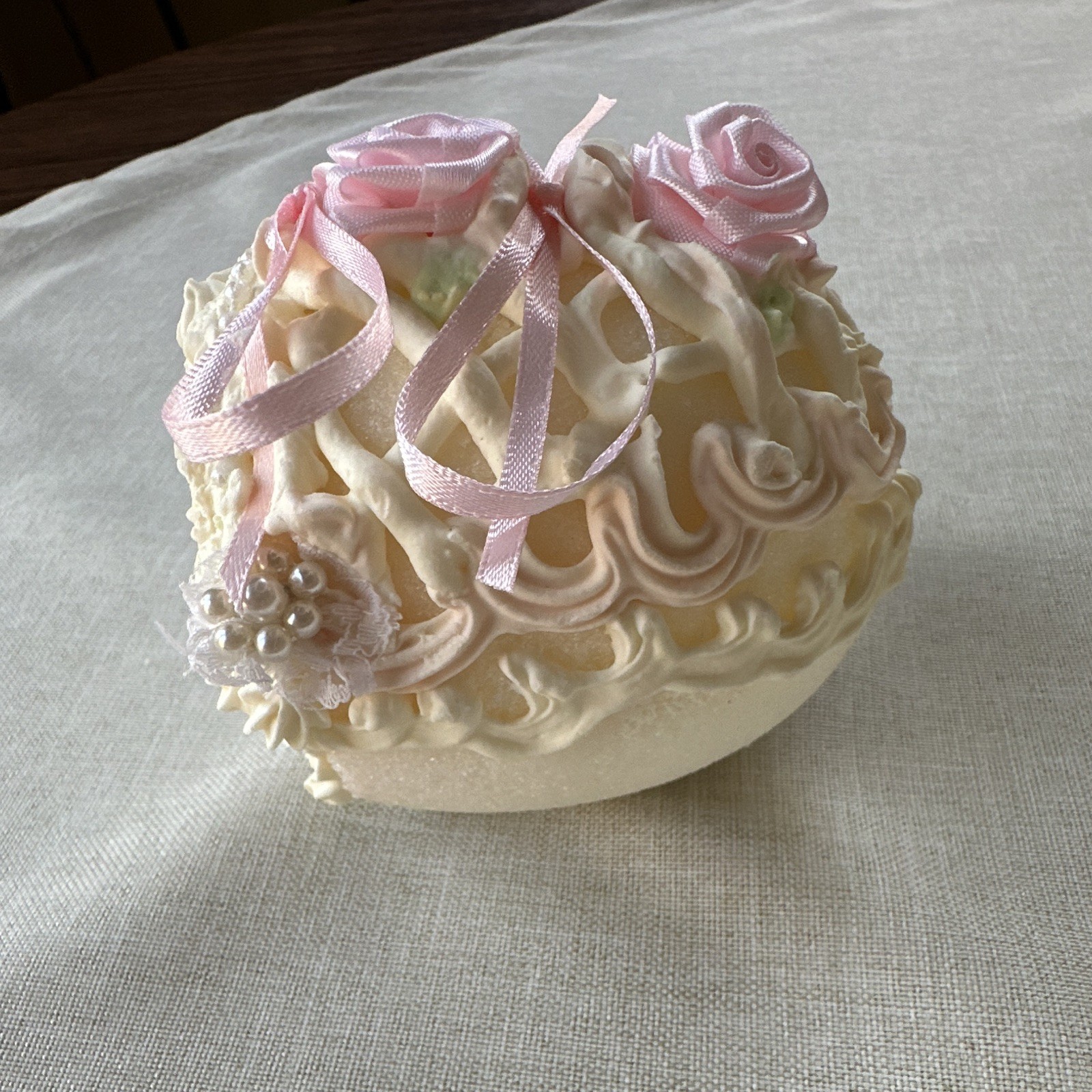 Vintage White & Pink Easter Bunny Floral Sugar Egg, Textured 3D, 3.5 in.
