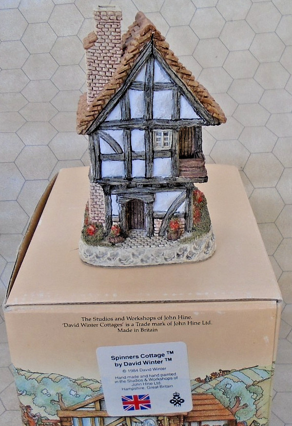 Davide Winter: Spinner’s Cottage – 10mm N Scale Miniature