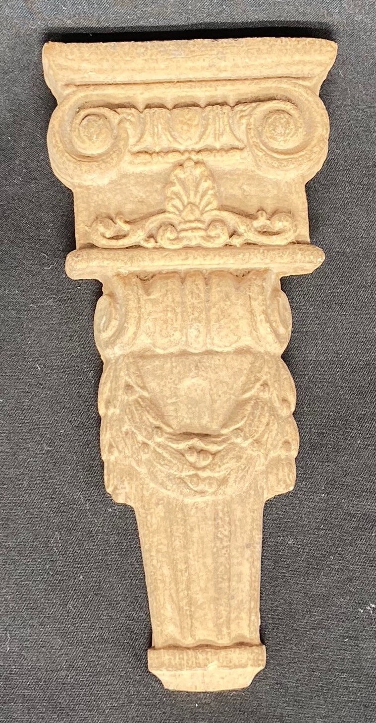 Classical molding – plaster? terra cotta? – beige / brown – 5″ length