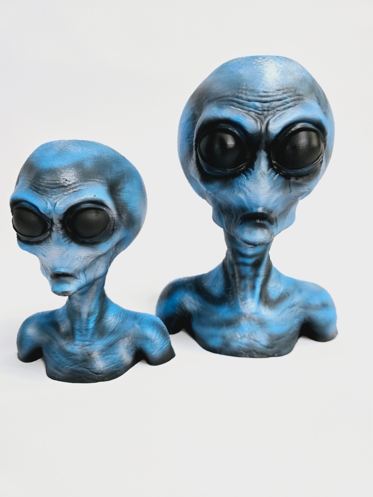 Explore the unknown with our awe-inspiring Alien Bust Large Size 9.5″ H x 7.5″ W