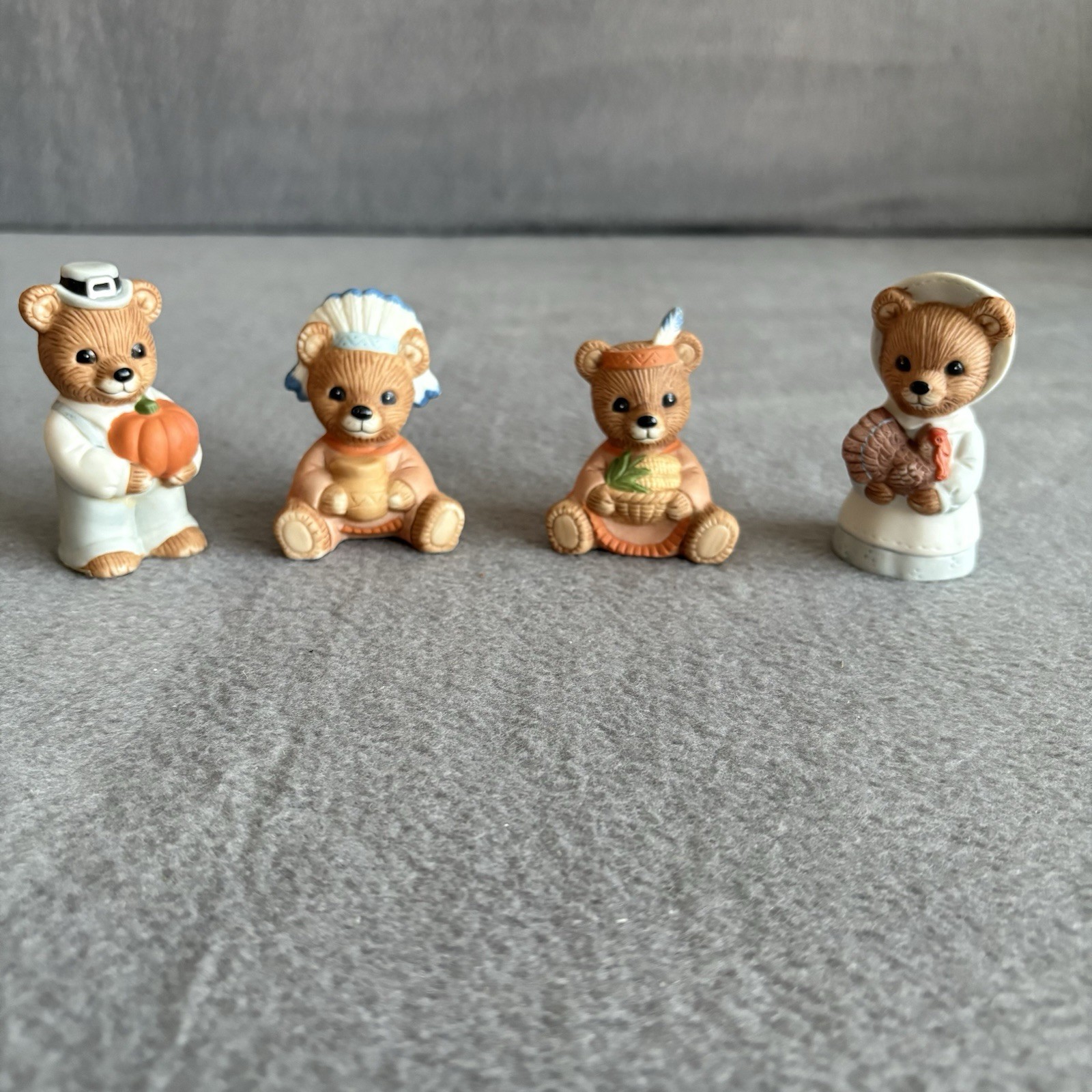 Vintage Homco 5312 4 Teddy Bear Family Figurines Thanksgiving Fall Harvest 1993