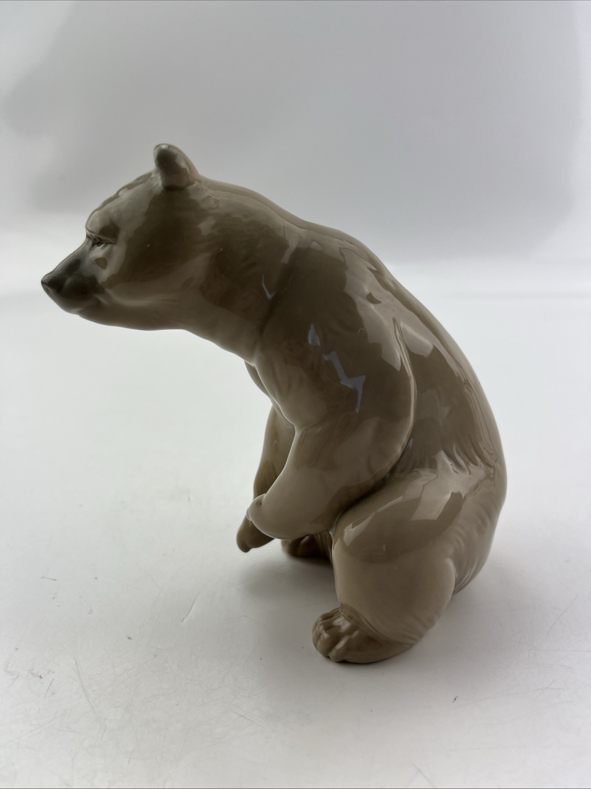 Lladro Good Bear Brown Porcelain Figurine Sitting Seated Retired 4 3/3” 1977