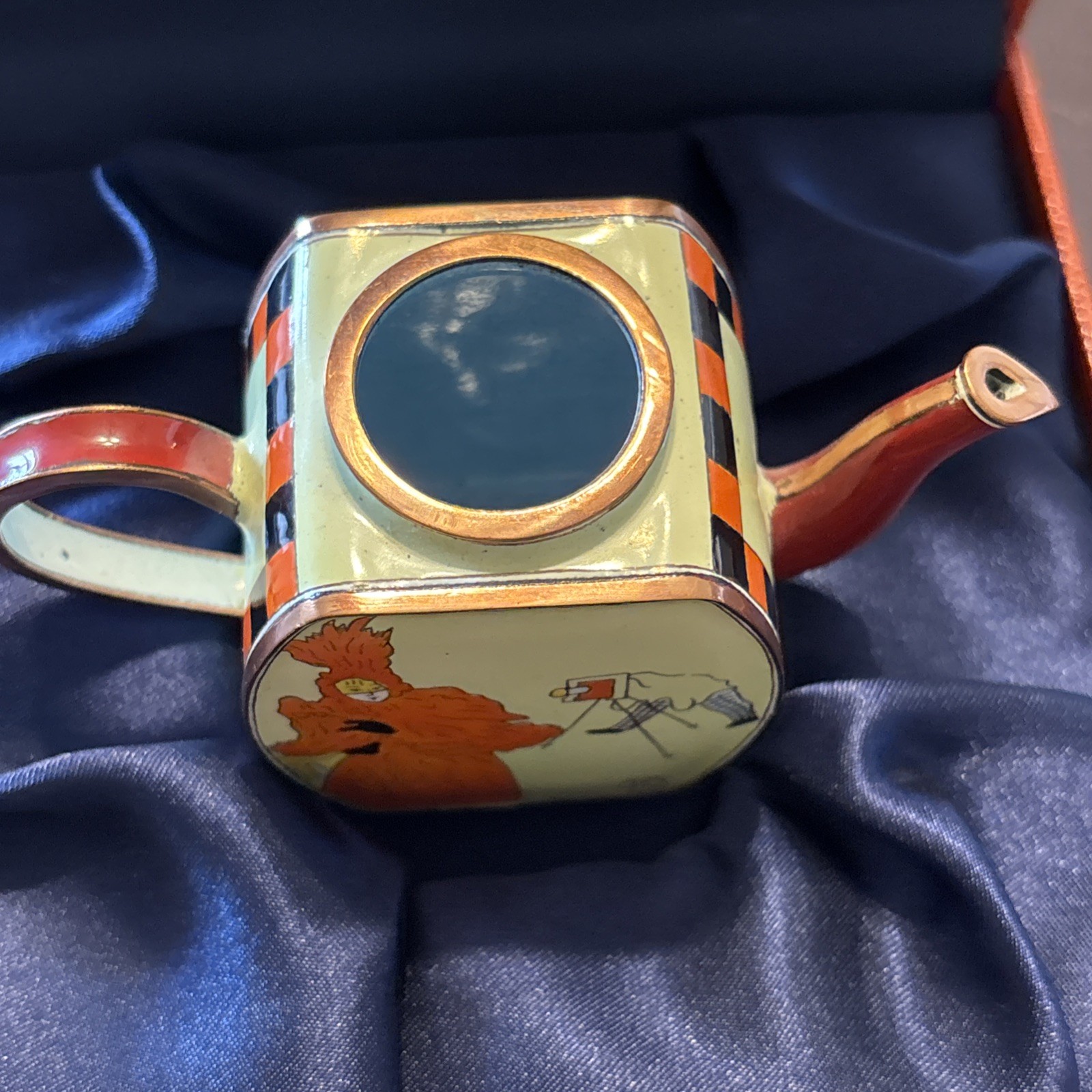 KELVIN CHEN Enamel Mini Copper Handpainted Miniature Teapot-photographer LauTrec