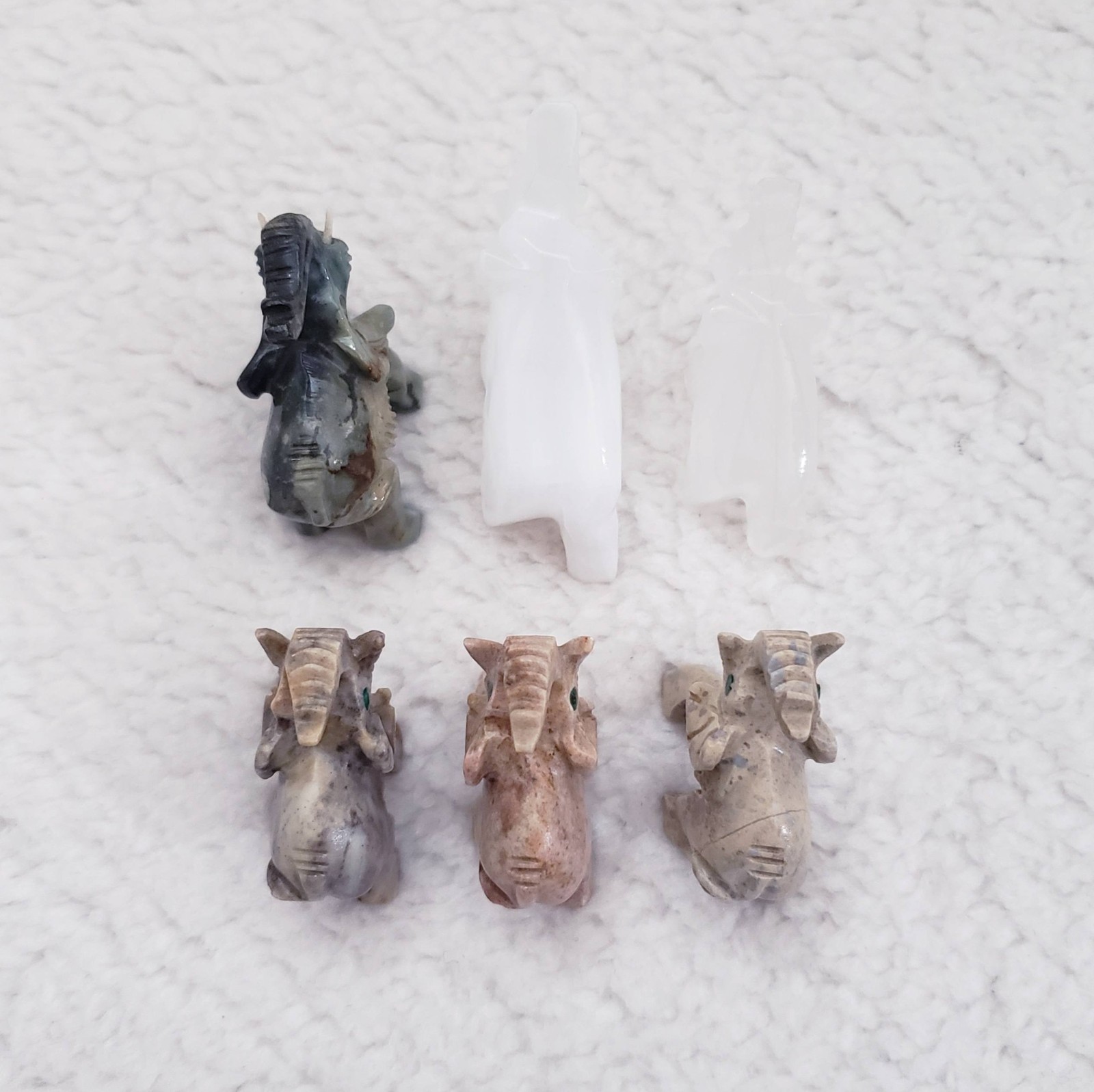 Lot of 11 Hand Carved Stone Elephant Figurines 1 1/4″ to 3 1/8″ Tall